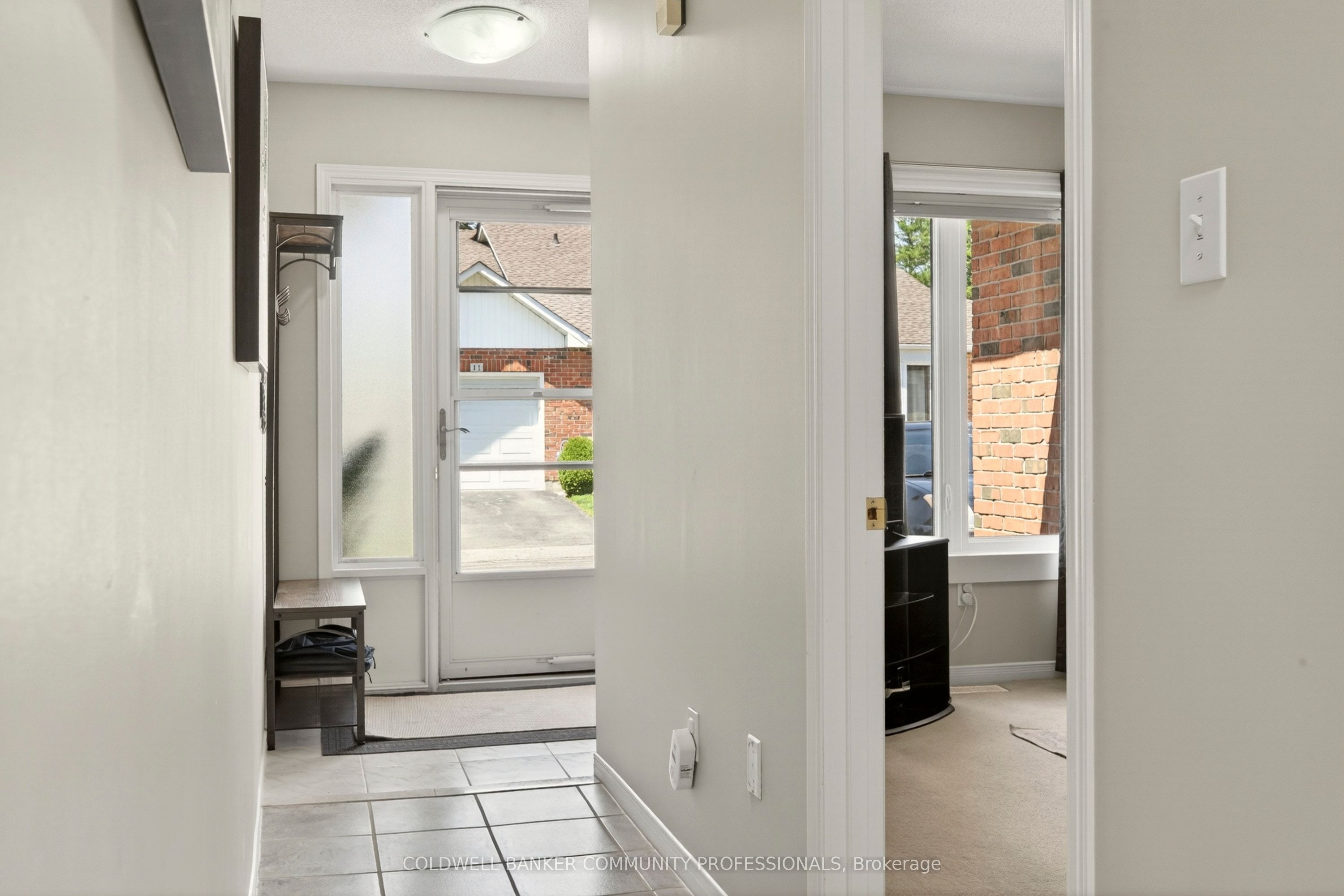 25 Kitty Murray Lane 6, Hamilton, ON L9K 1L3 photo 3