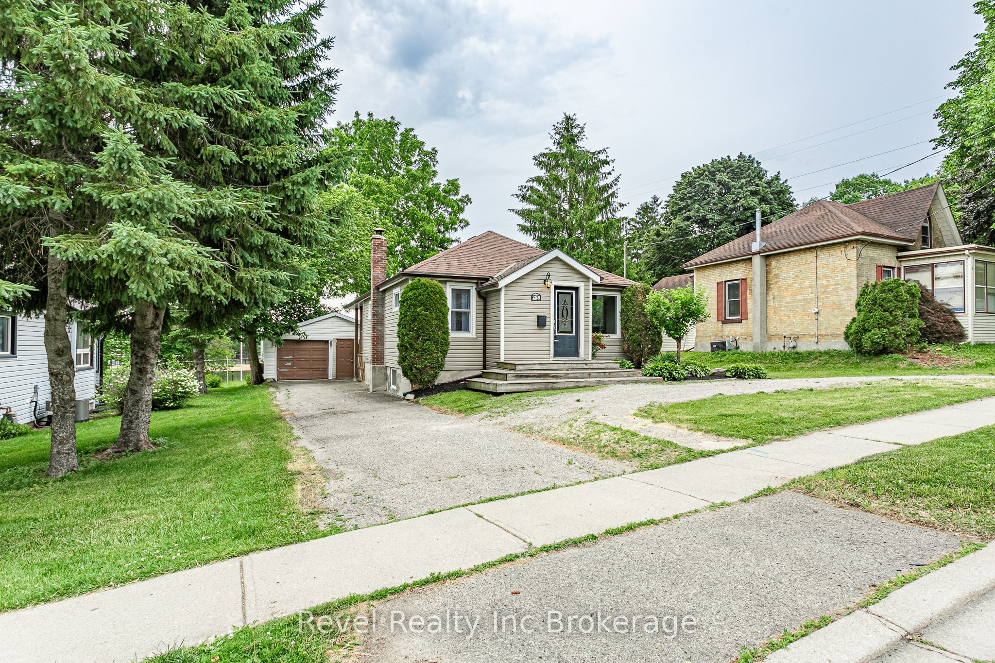 285 Finkle Street, Woodstock, ON N4S 3E4