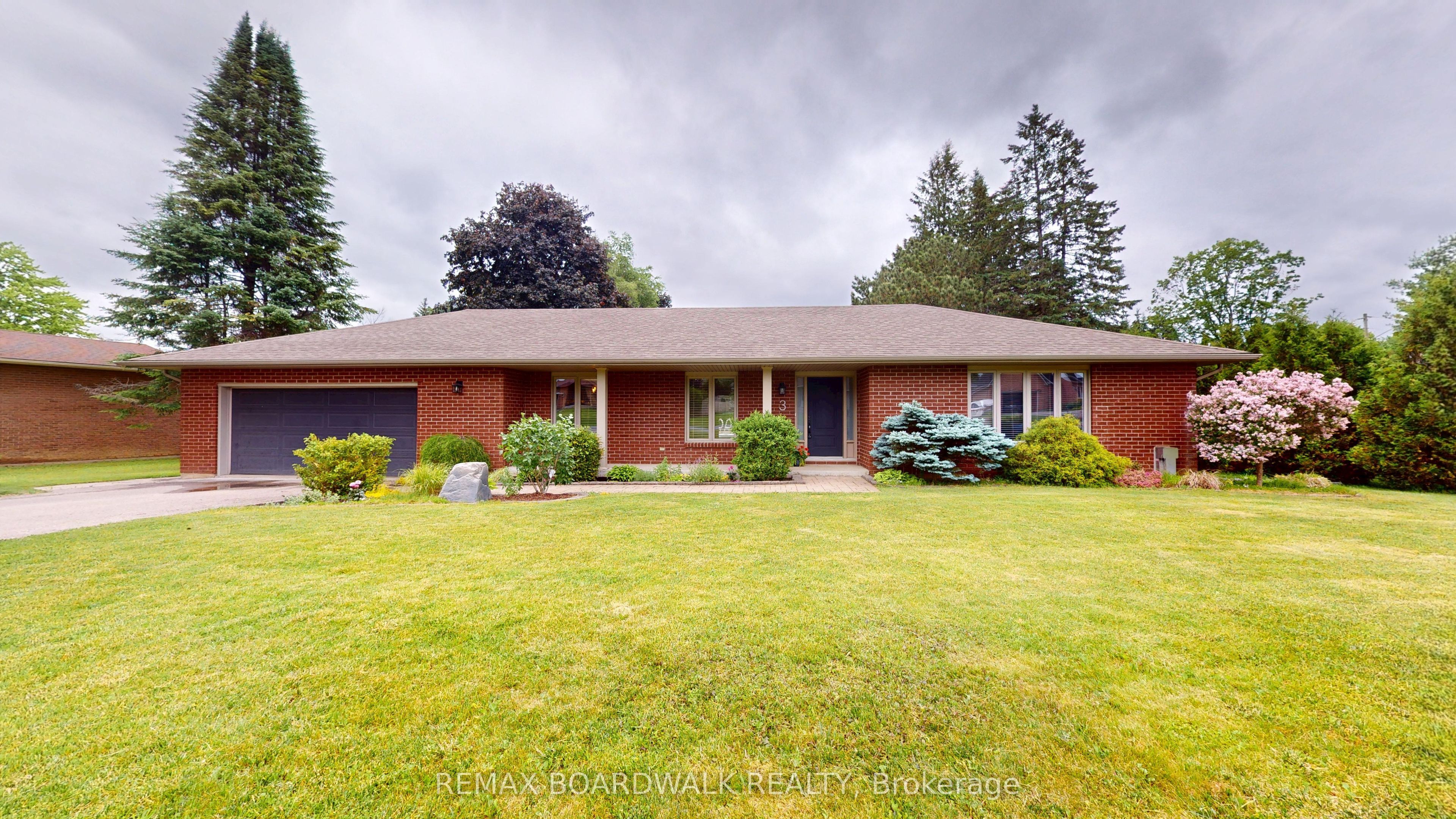 3 Willow Drive, Augusta, ON K0E 1P0