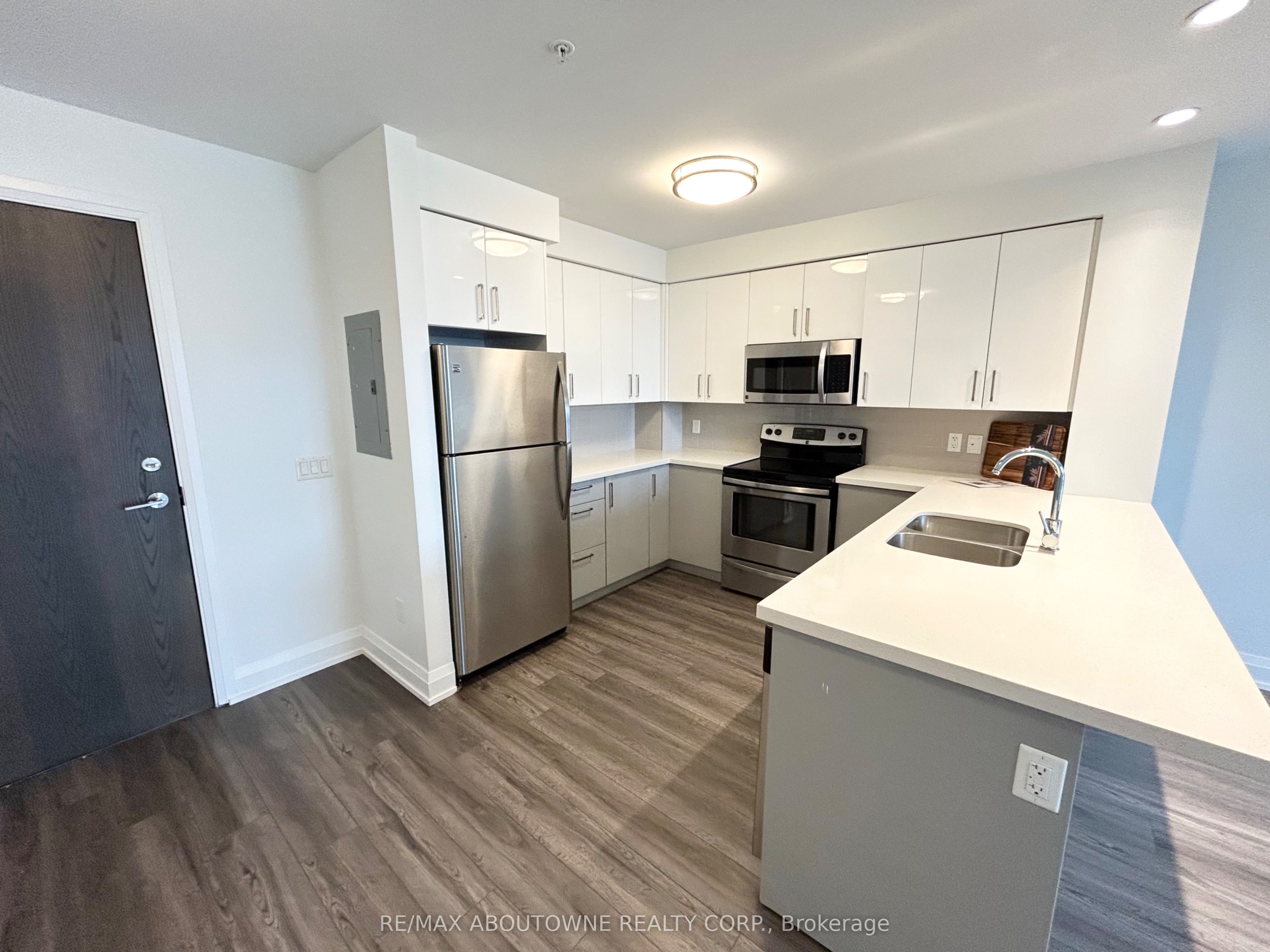 460A Belmont Avenue W 102, Kitchener, ON N2M 0A9 photo 4