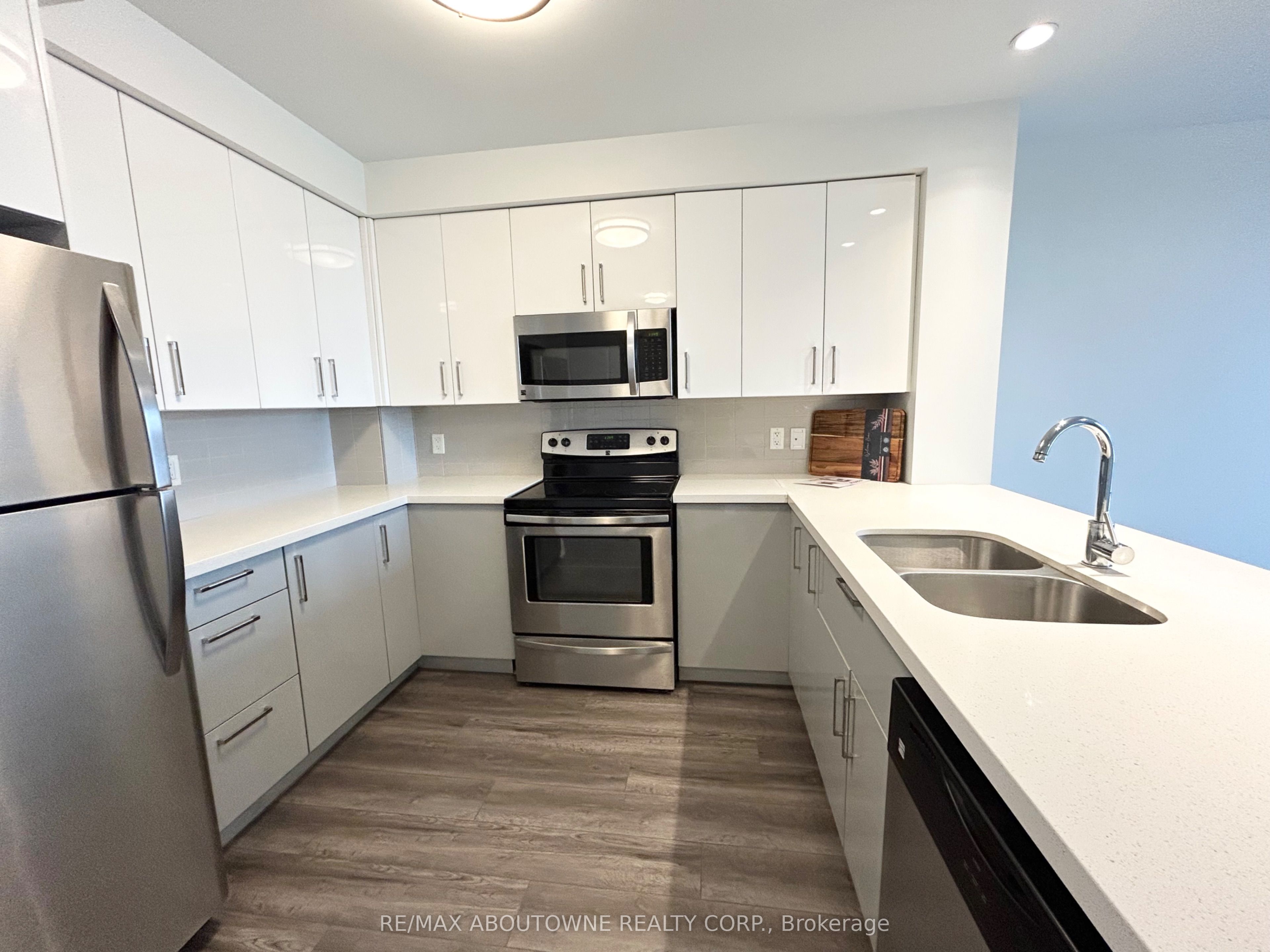 460A Belmont Avenue W 102, Kitchener, ON N2M 0A9 photo 5