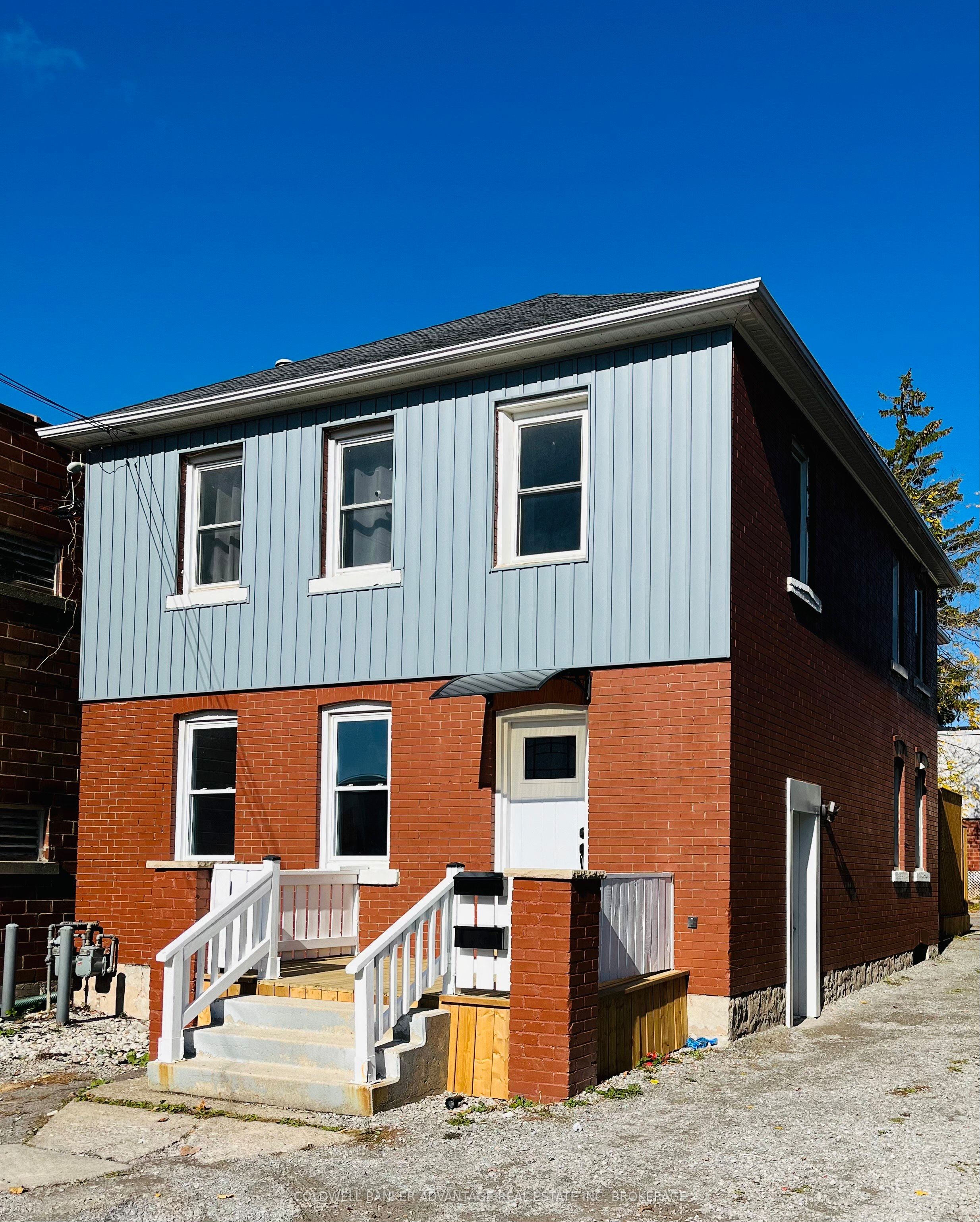 14 Albert Street main floor unit (lower), Welland, ON L3B 4L2
