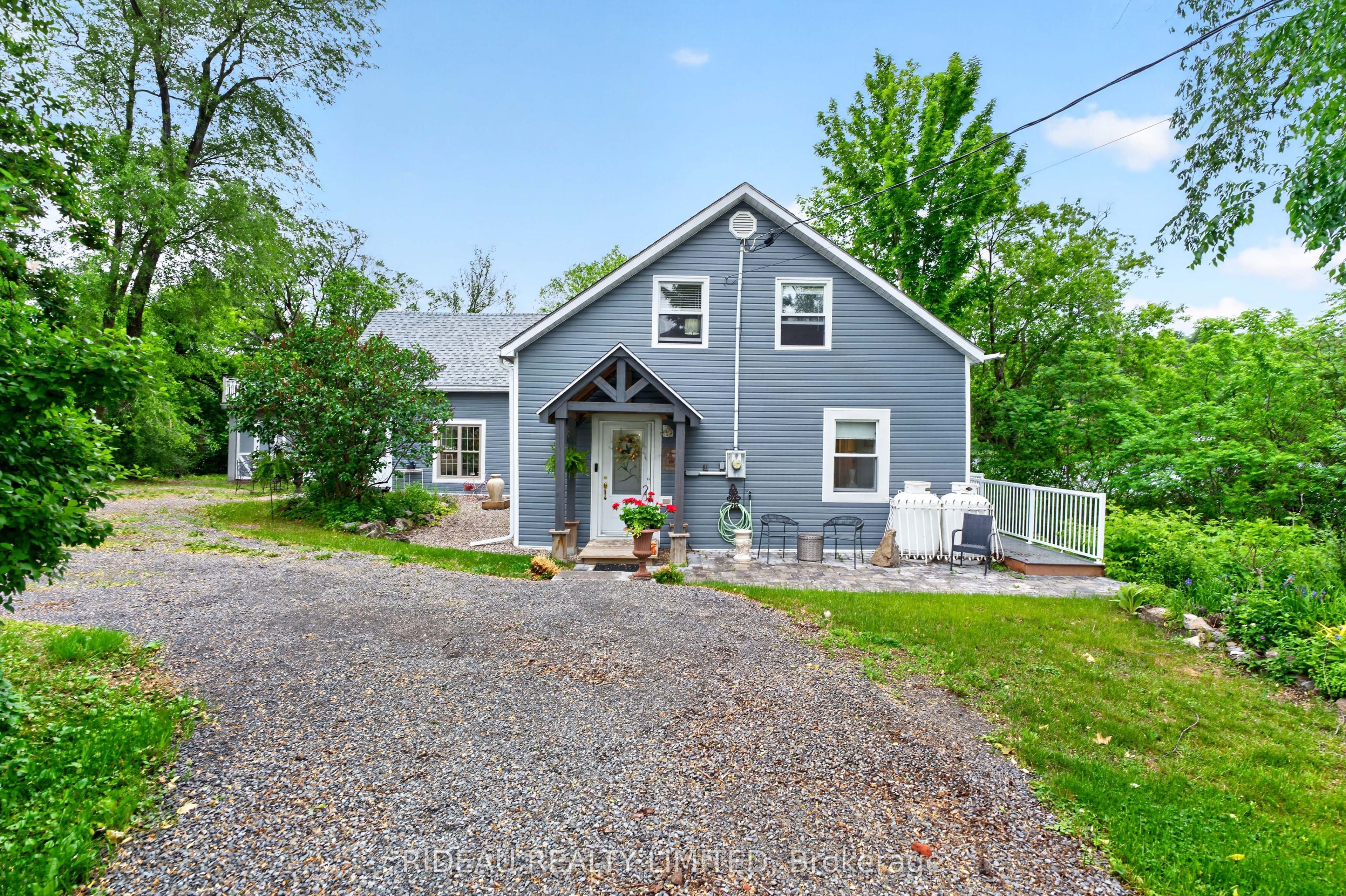 18 Bedford Street, Westport, ON K0G 1X0 photo 4