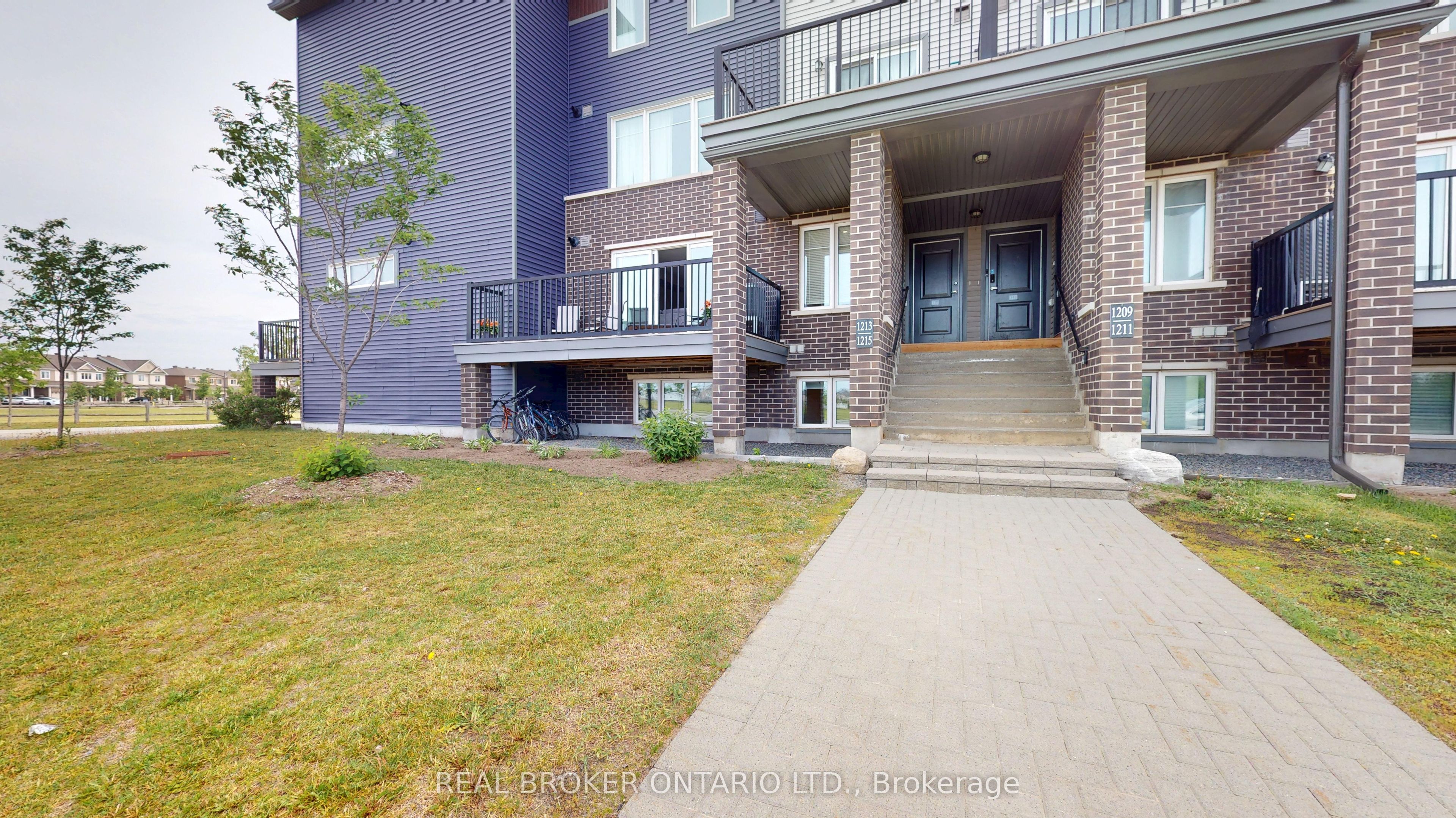 1213 Chapman Mills Drive 2, Barrhaven, ON K2J 6R5 photo 2