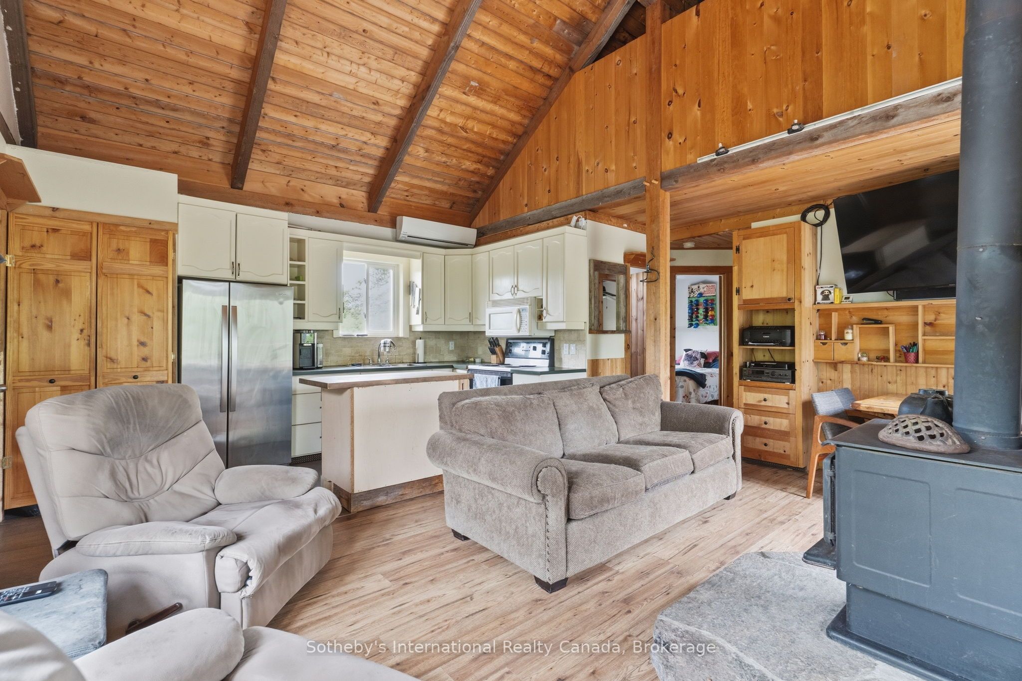 166 MYERS LAKE Road, Georgian Bay, ON P0C 1H0 photo 3