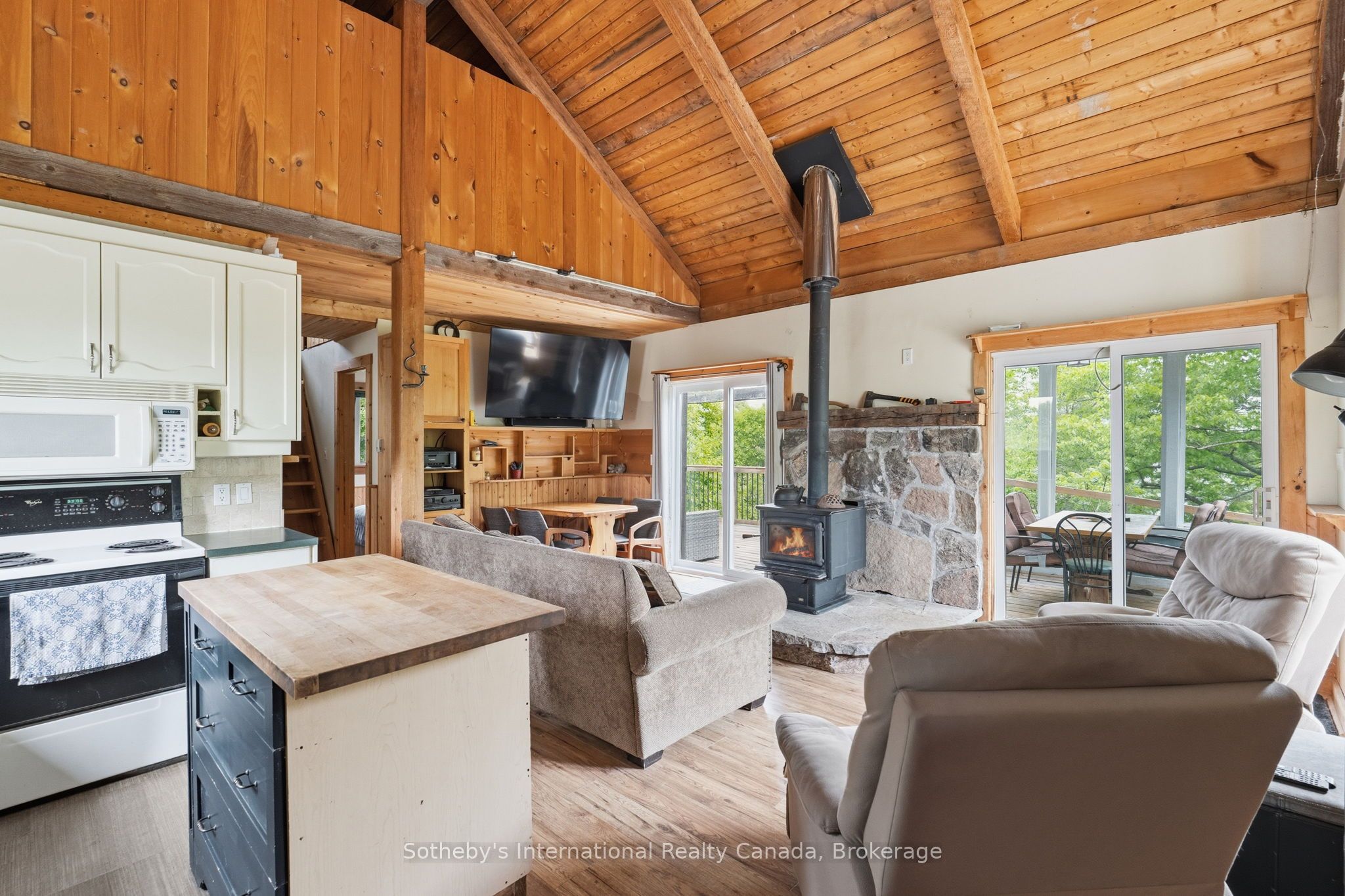 166 MYERS LAKE Road, Georgian Bay, ON P0C 1H0 photo 4