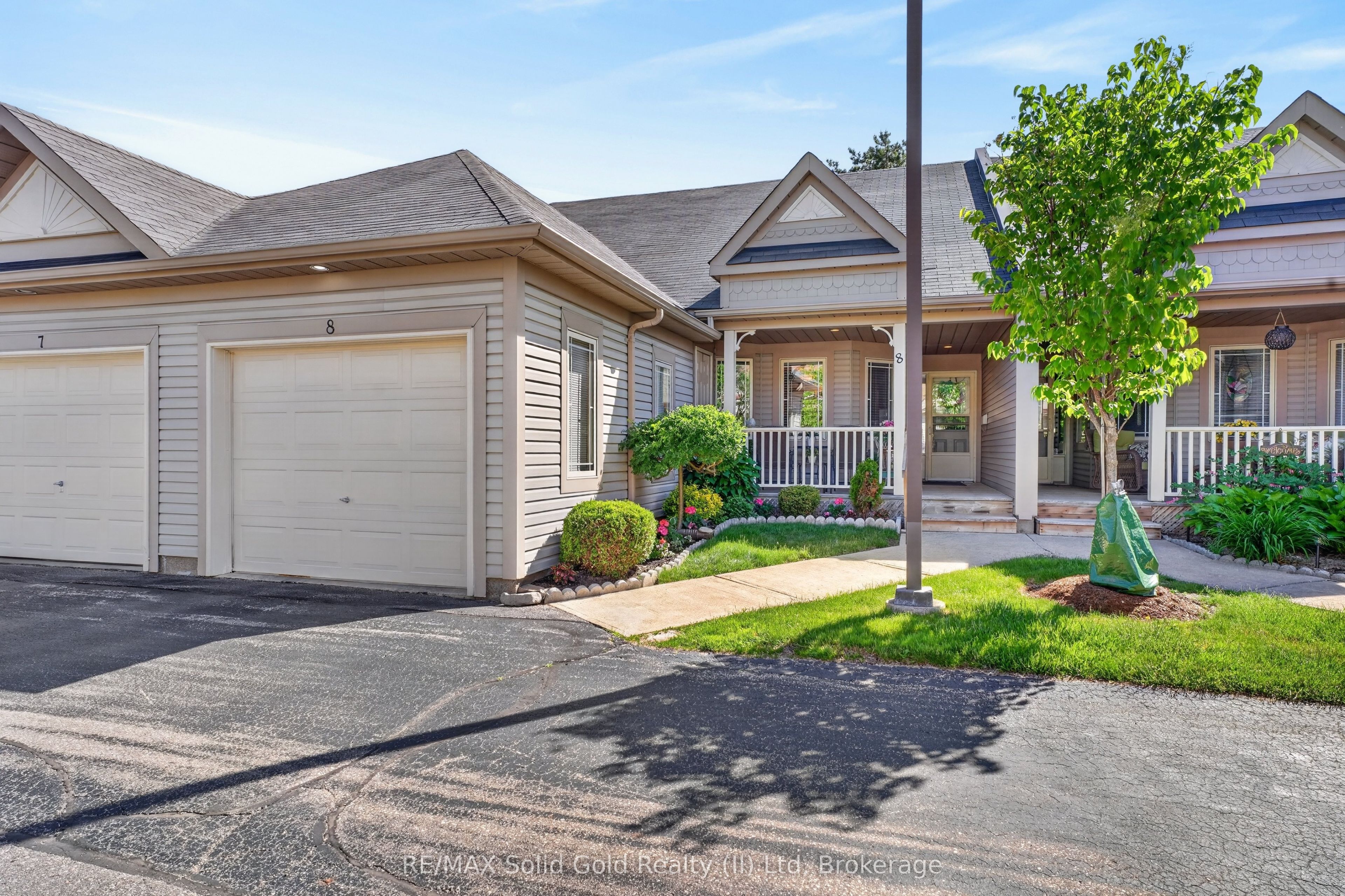 50 Midland Drive 8, Kitchener, ON N2A 2A7 photo 2