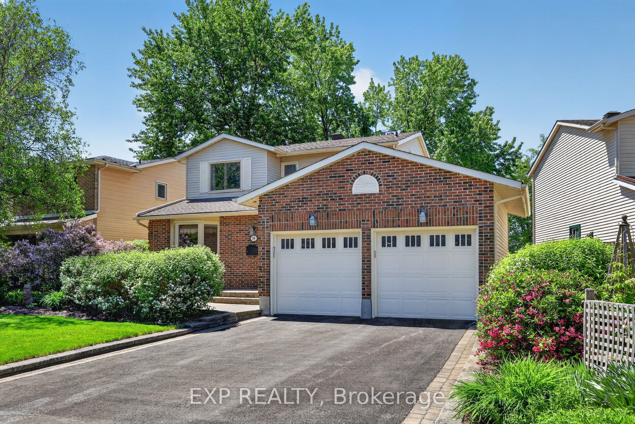 34 Four Seasons Drive, Cityview - Parkwoods Hills - Rideau Shore, ON K2E 7P8