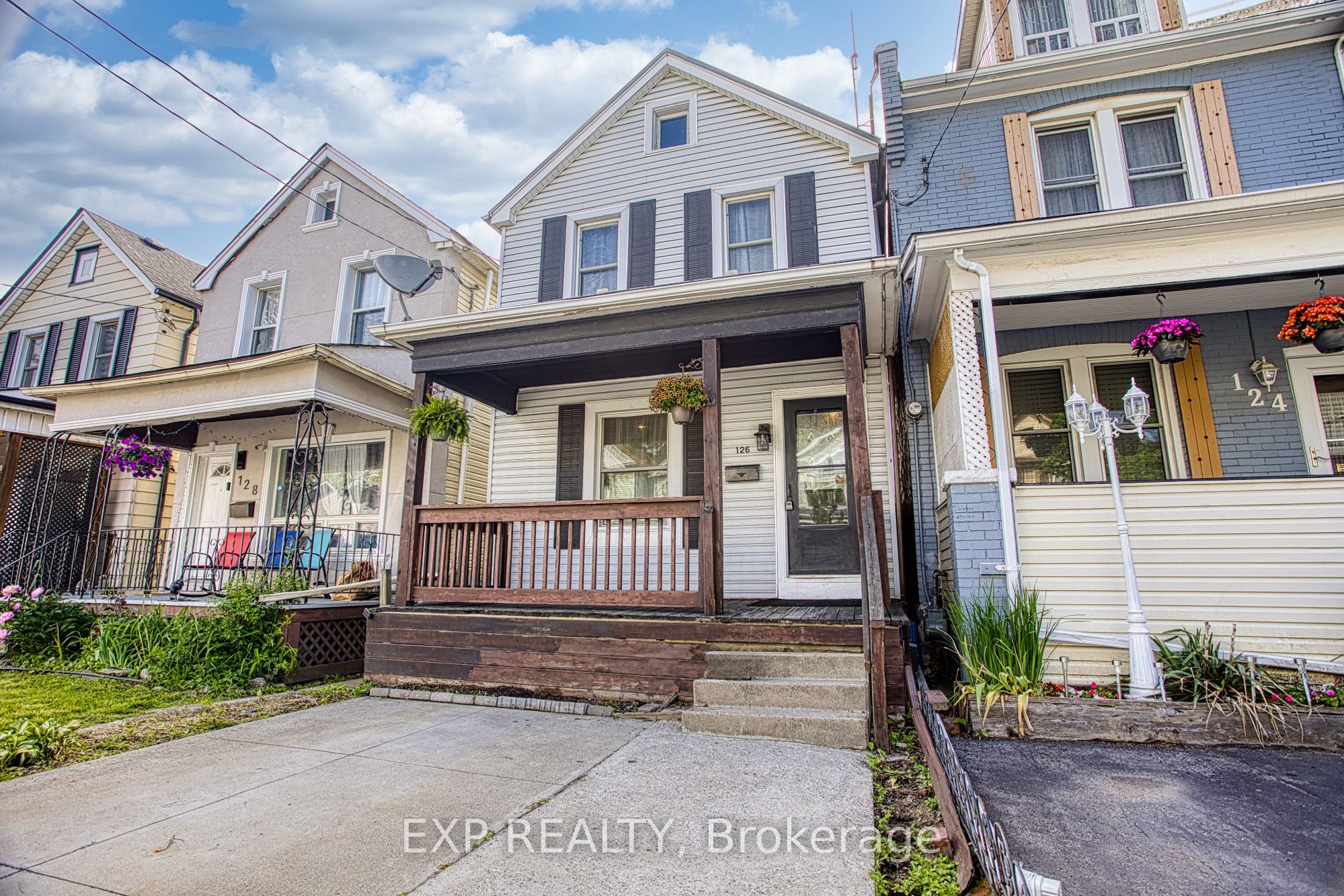 126 Belmont Avenue, Hamilton, ON L8L 7M3 photo 2