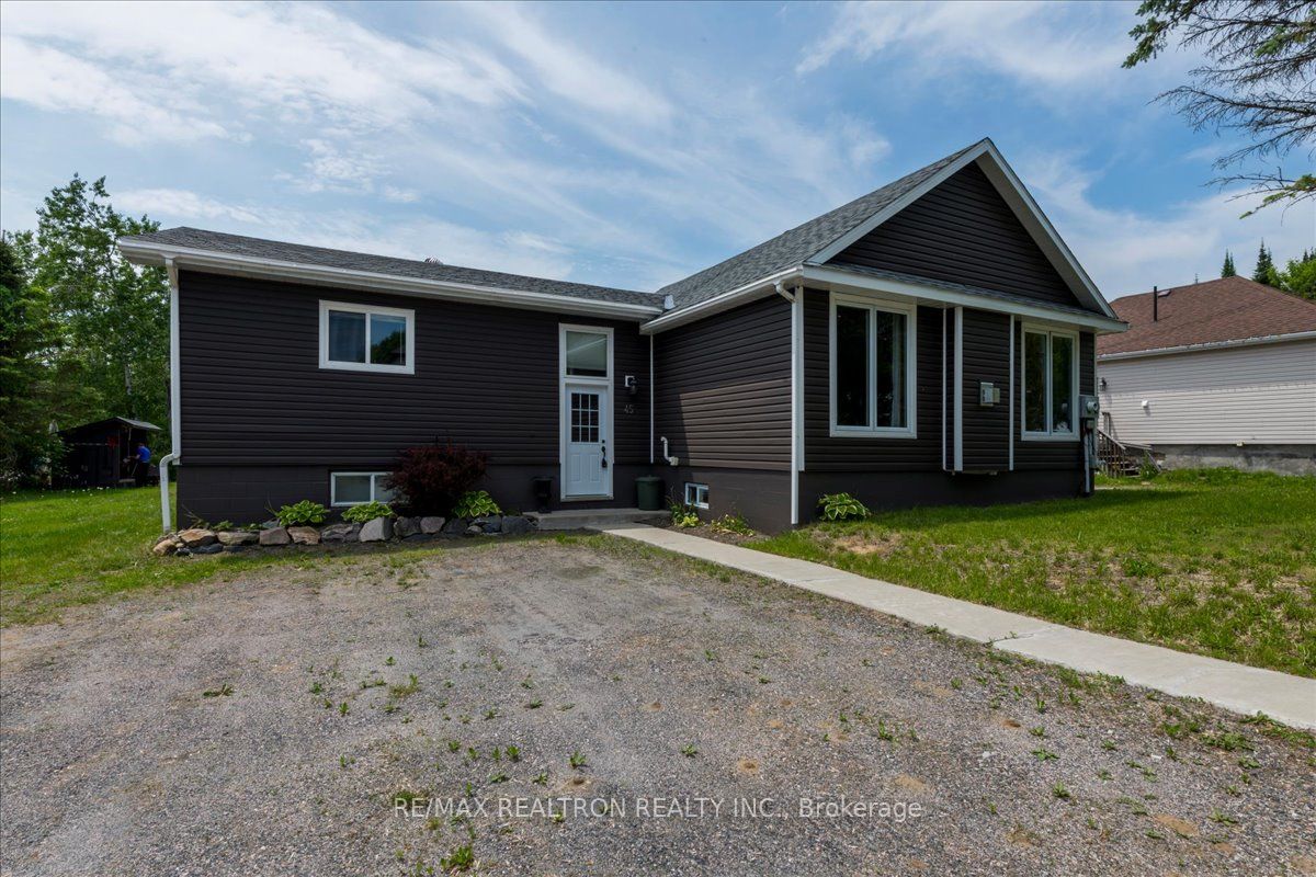 45 Joseph Street, Georgian Bay, ON P0C 1H0 photo 2