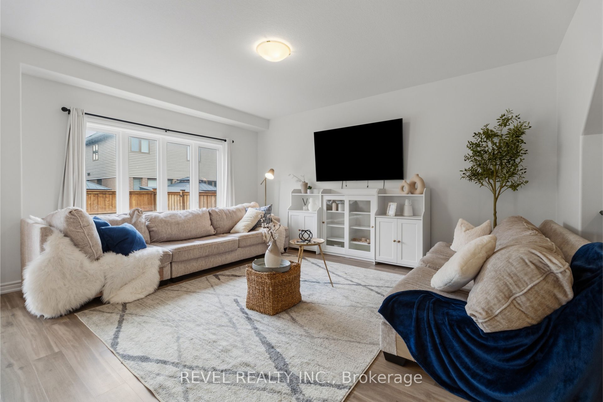 36 Ladd Avenue, Brantford, ON N3T 0T4 photo 3