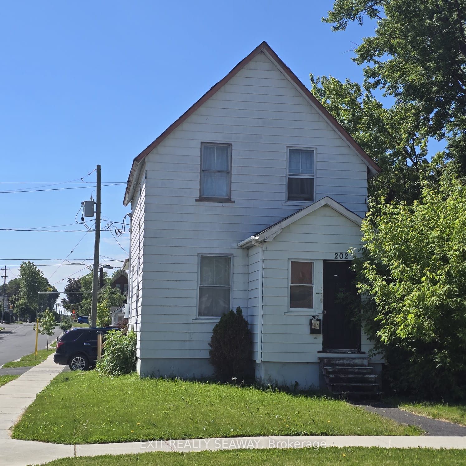 202 5th Street W, Cornwall, ON K6J 2V1