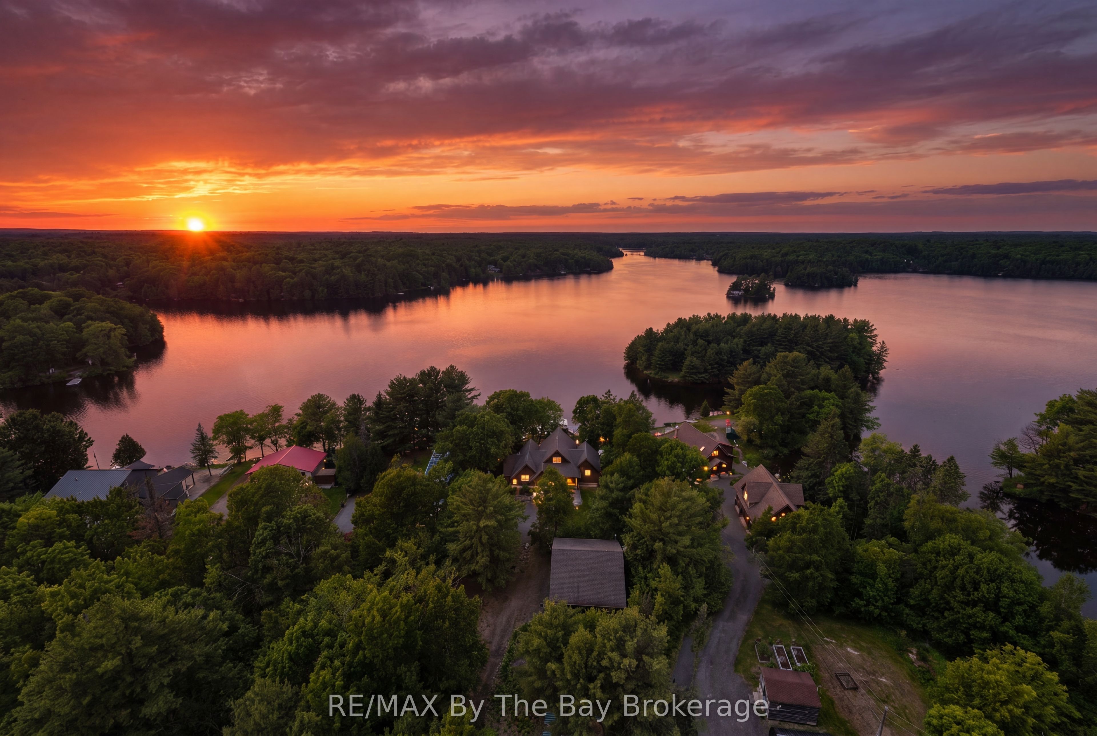 61 Mckellar Lake Road, McKellar, ON P0G 1C0