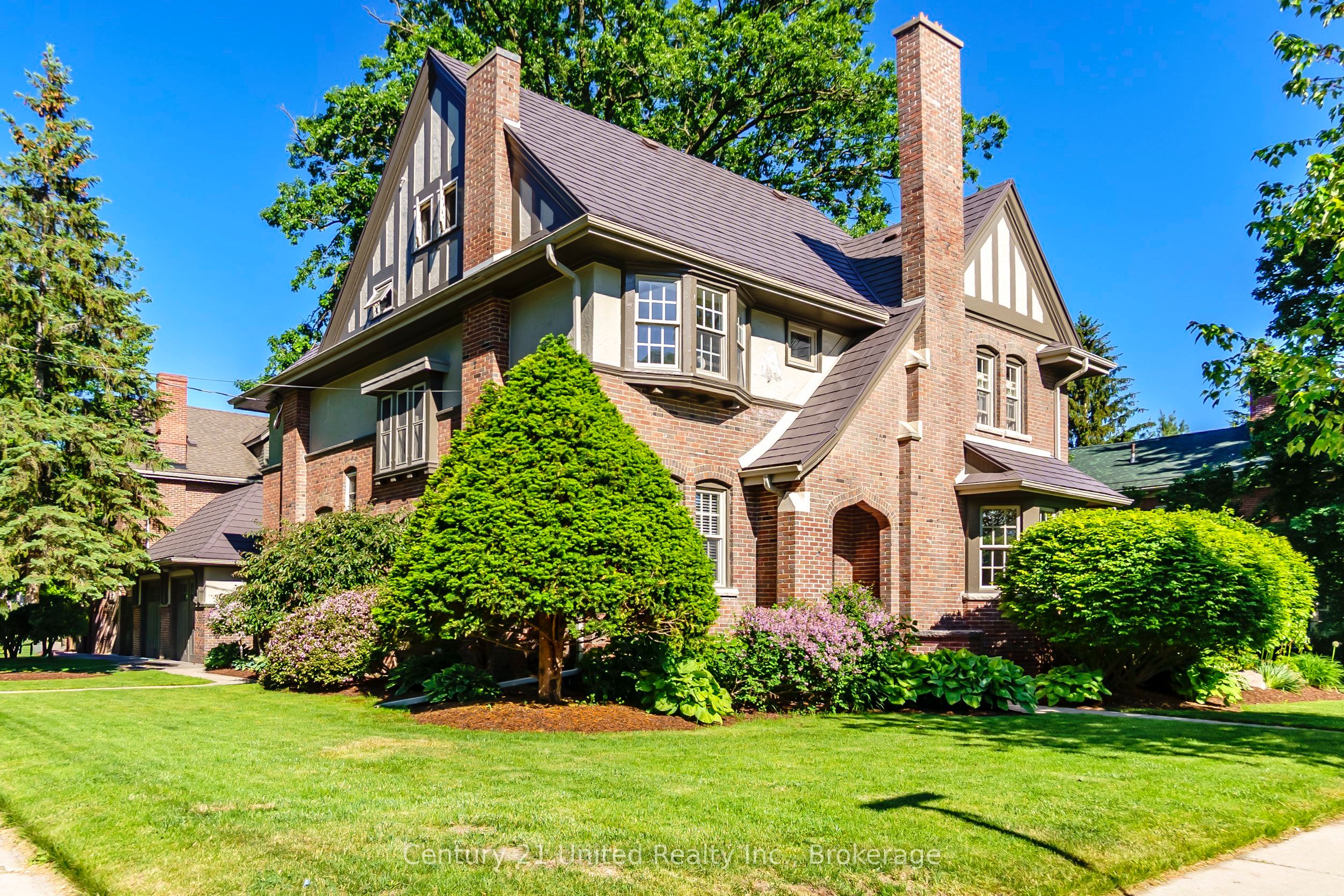 408 Belmont Avenue, Peterborough, ON K9H 4S7