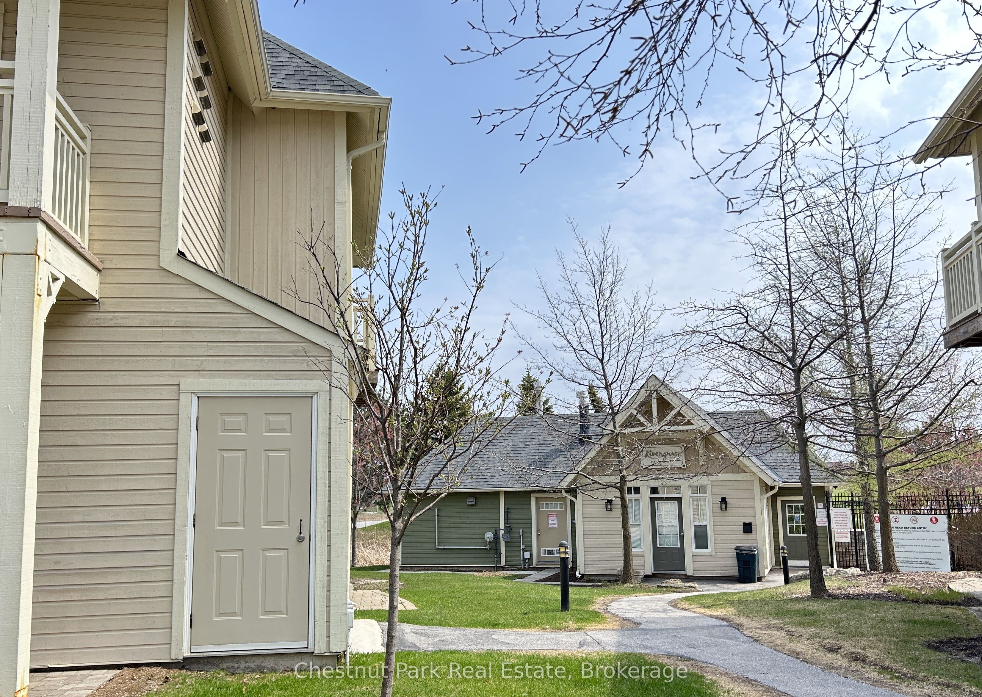 125 Fairway Court 222, Blue Mountains, ON L9Y 0P8 photo 5