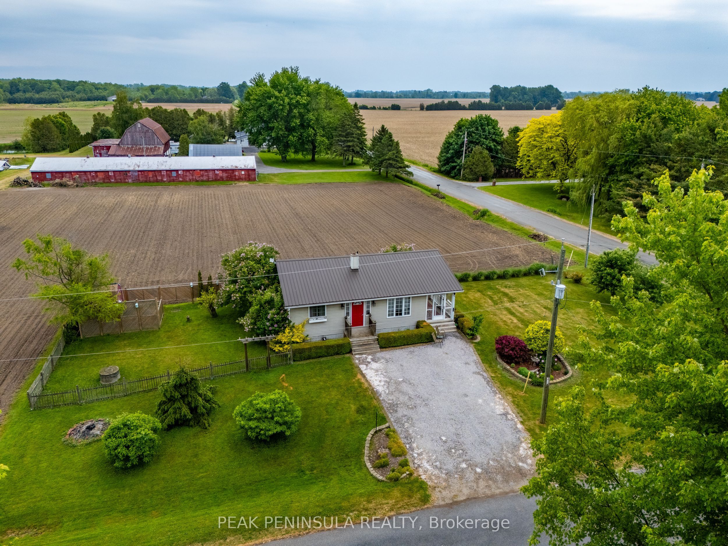 122 West Quarter Line Road, Norfolk, ON N0E 1M0
