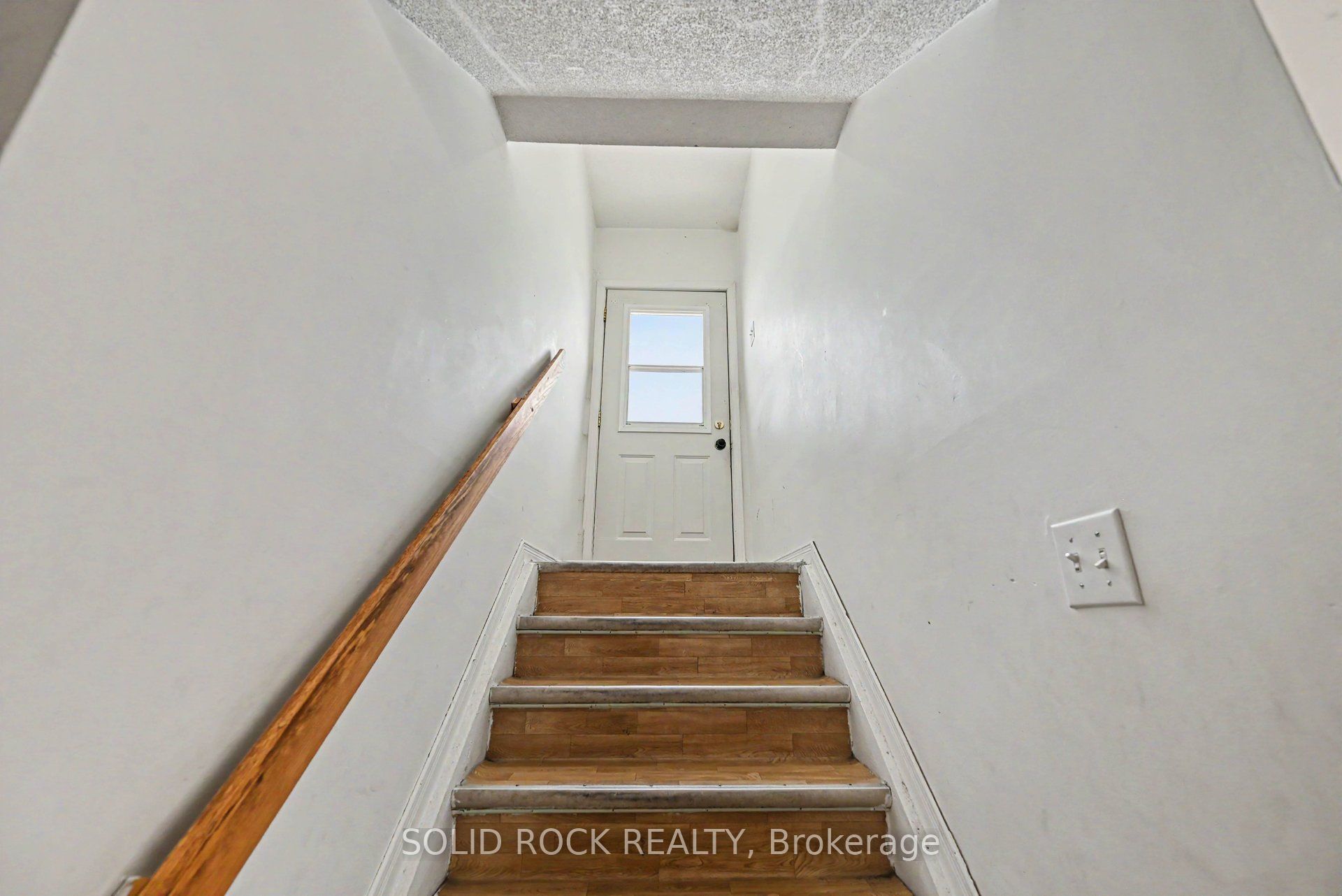 530 Mario Street, Hawkesbury, ON K6A 3V4 photo 3