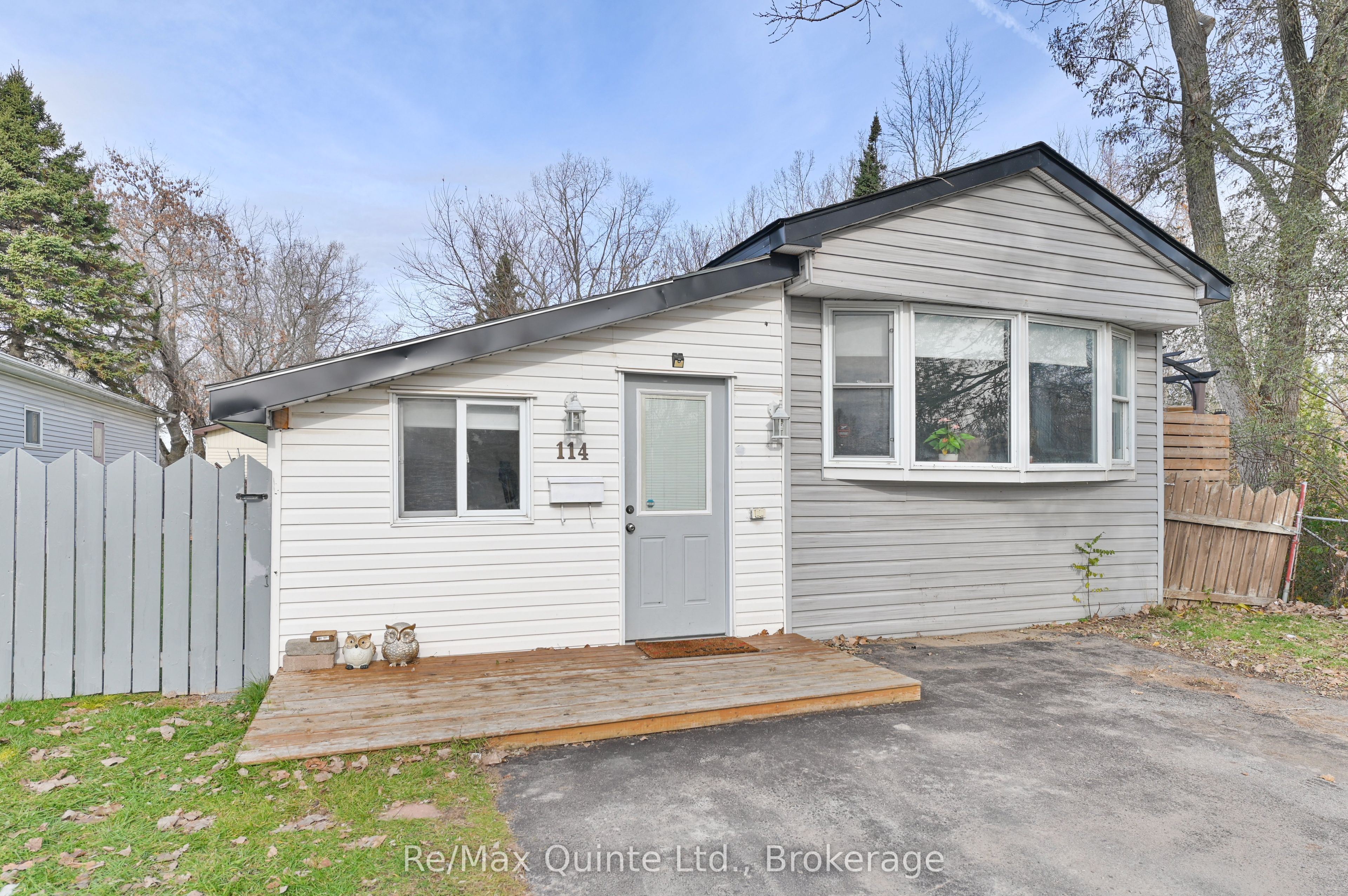 529 Old Highway 2 114, Quinte West, ON K8V 5P5 photo 4