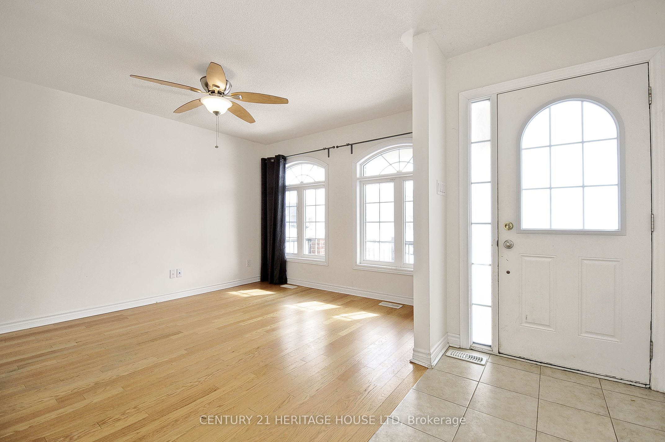 955 Adams Avenue S, North Perth, ON N4W 0E6 photo 4