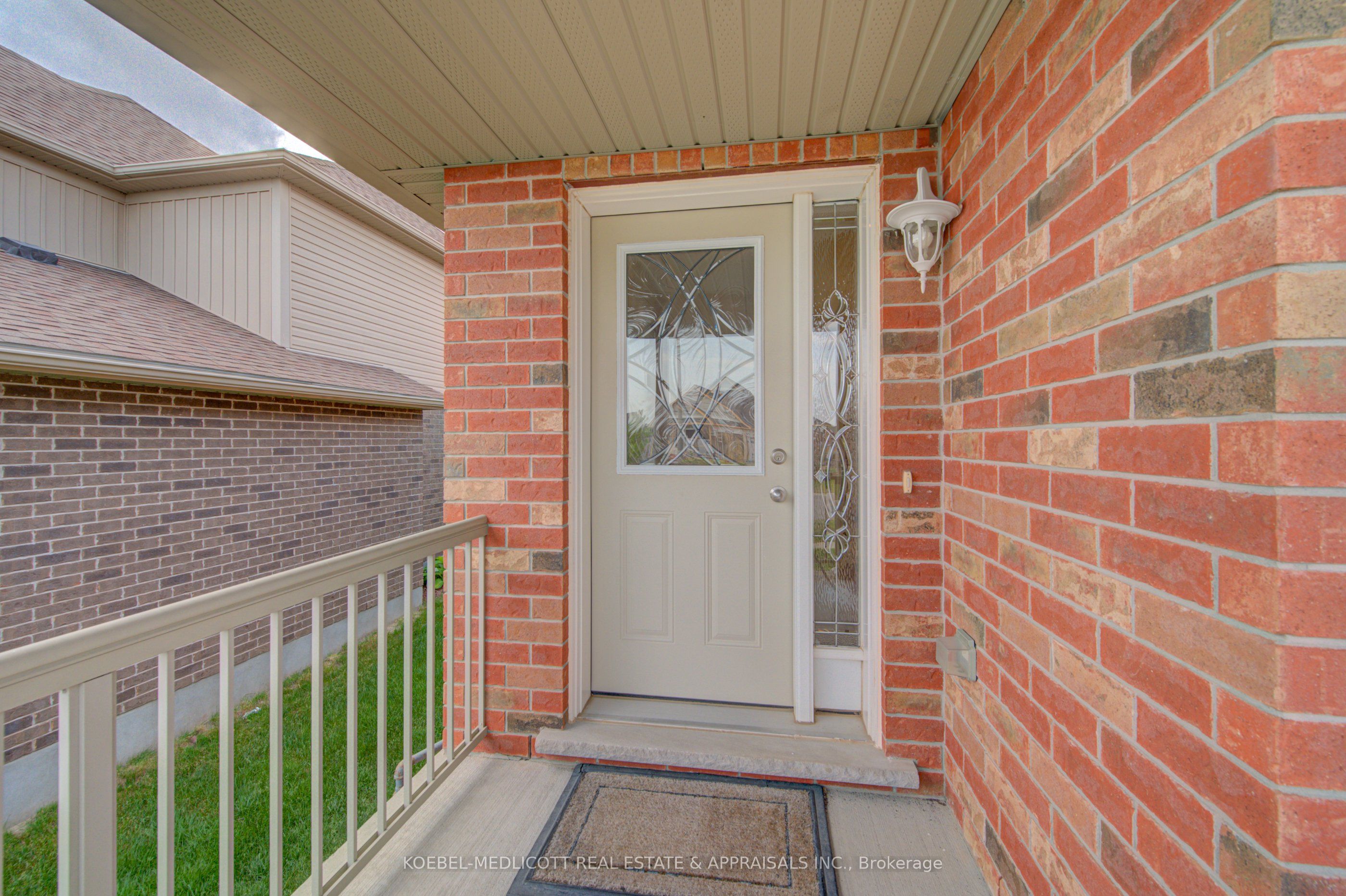16 English Crescent, Blandford-Blenheim, ON N0J 1S0 photo 3