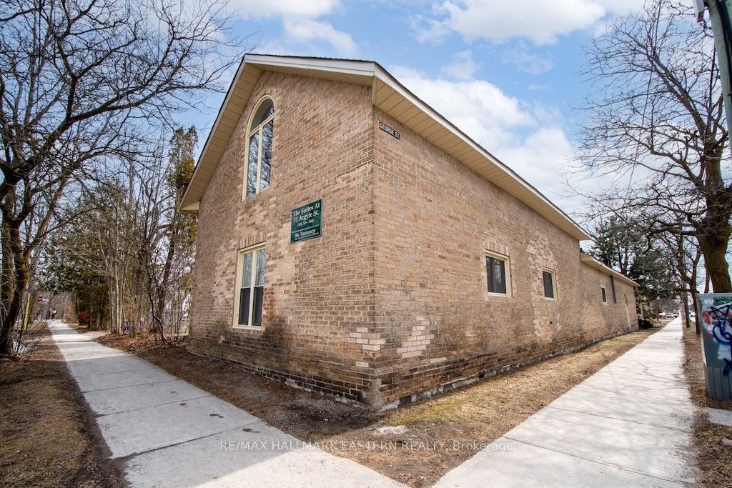 11 Argyle Street, Peterborough, ON K9H 7M2 photo 2