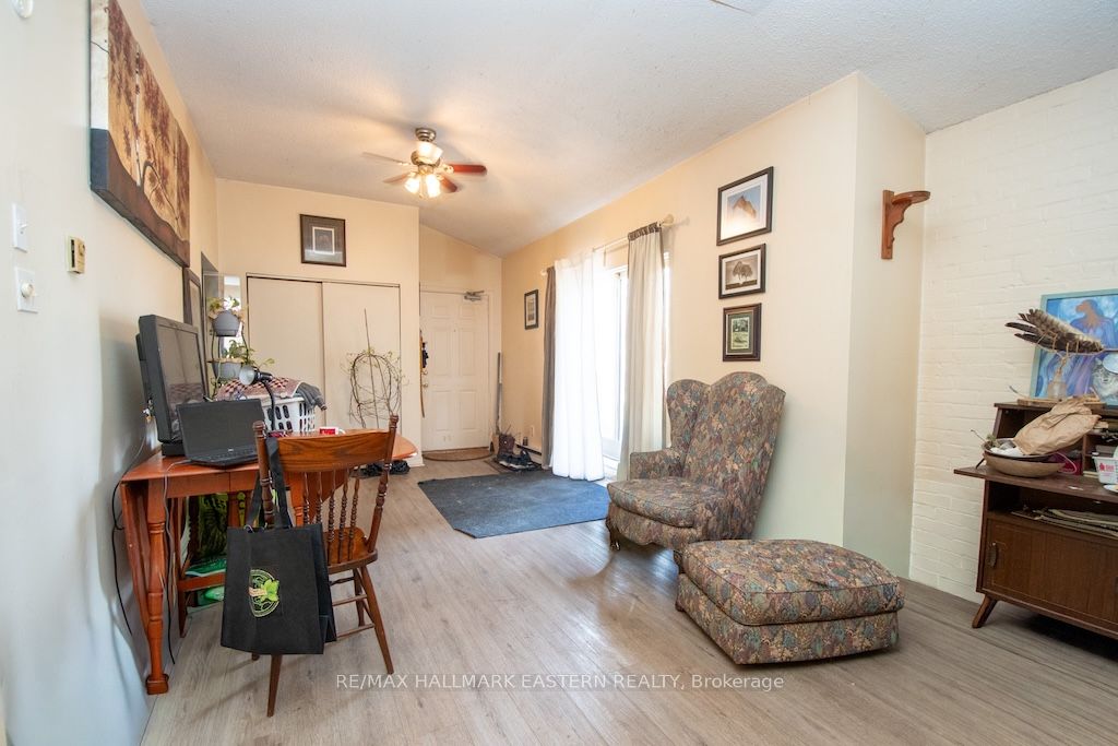 11 Argyle Street, Peterborough, ON K9H 7M2 photo 4