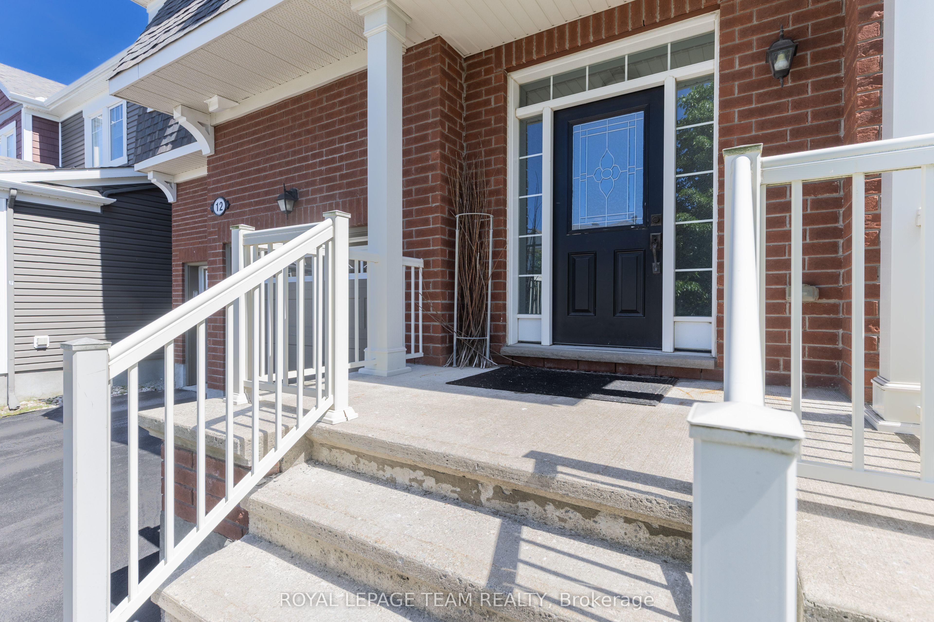 12 Oxalis Crescent, Kanata, ON K2V 0J8 photo 5