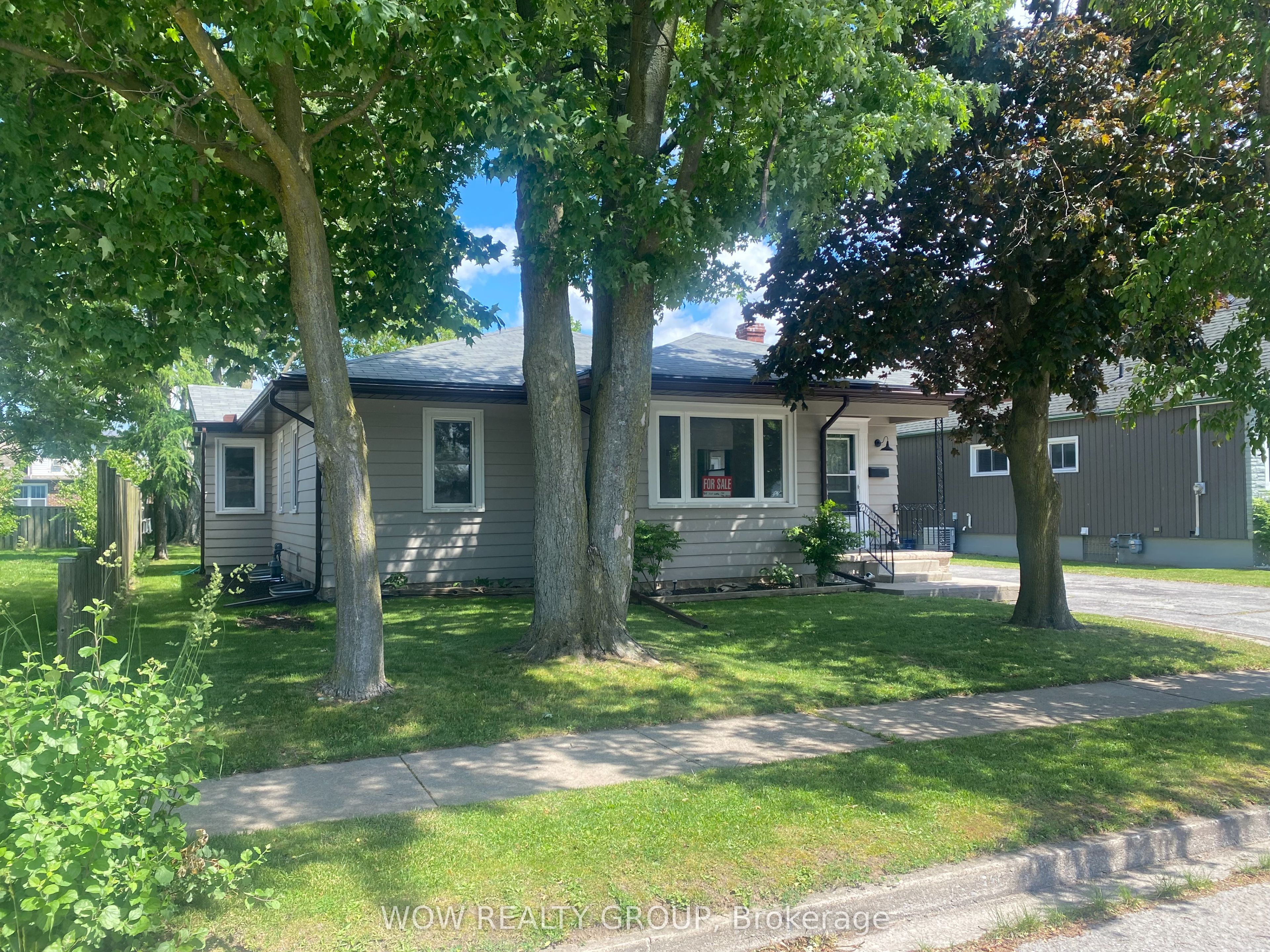 47 Clifford Avenue, Welland, ON L3C 2G2 photo 3