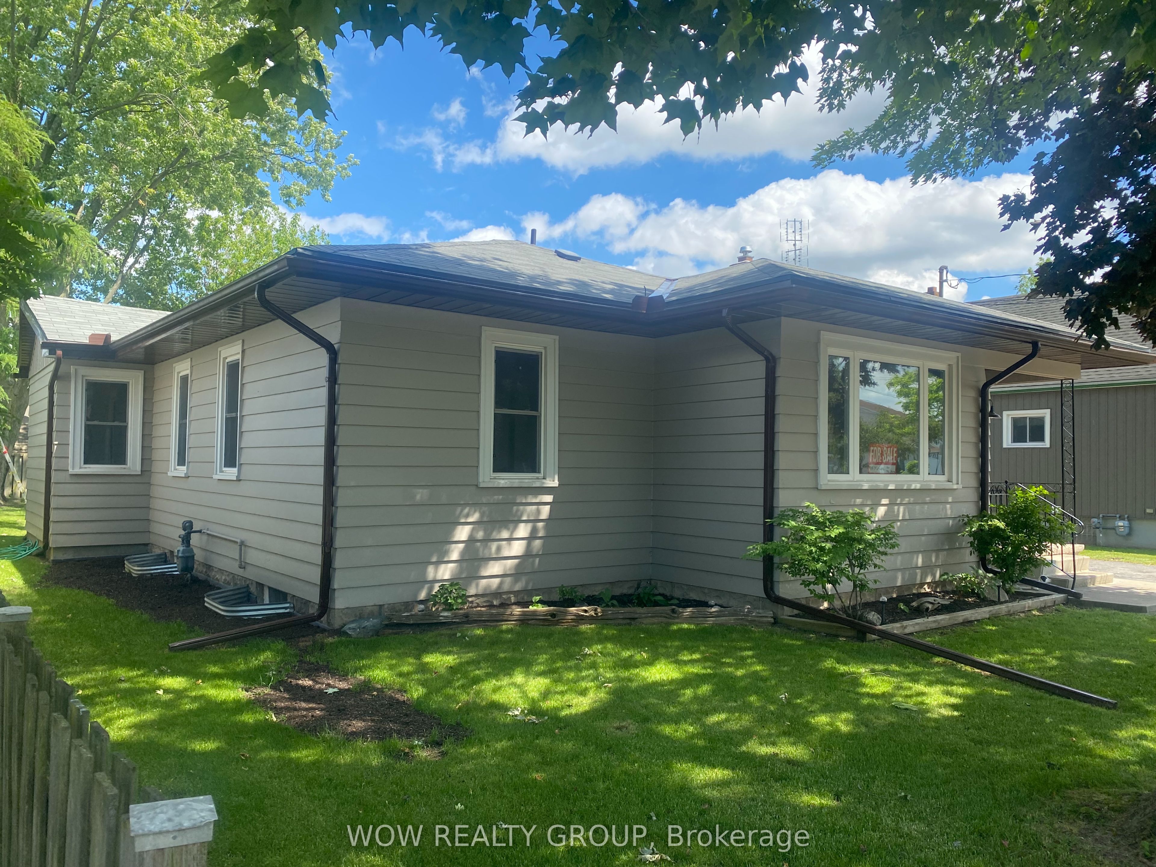 47 Clifford Avenue, Welland, ON L3C 2G2 photo 4
