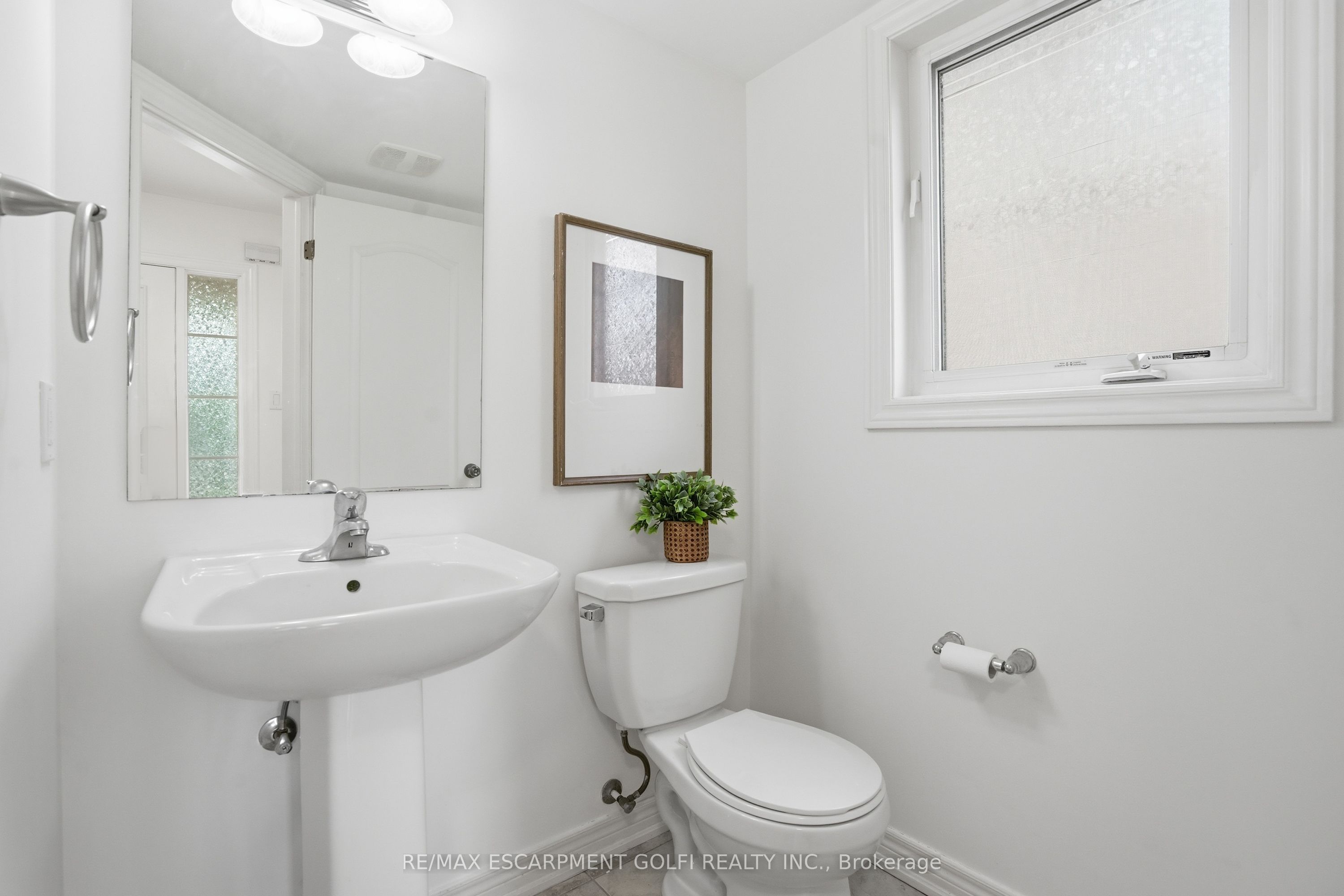 6414 Dilalla Crescent, Niagara Falls, ON L2H 0C9 photo 2
