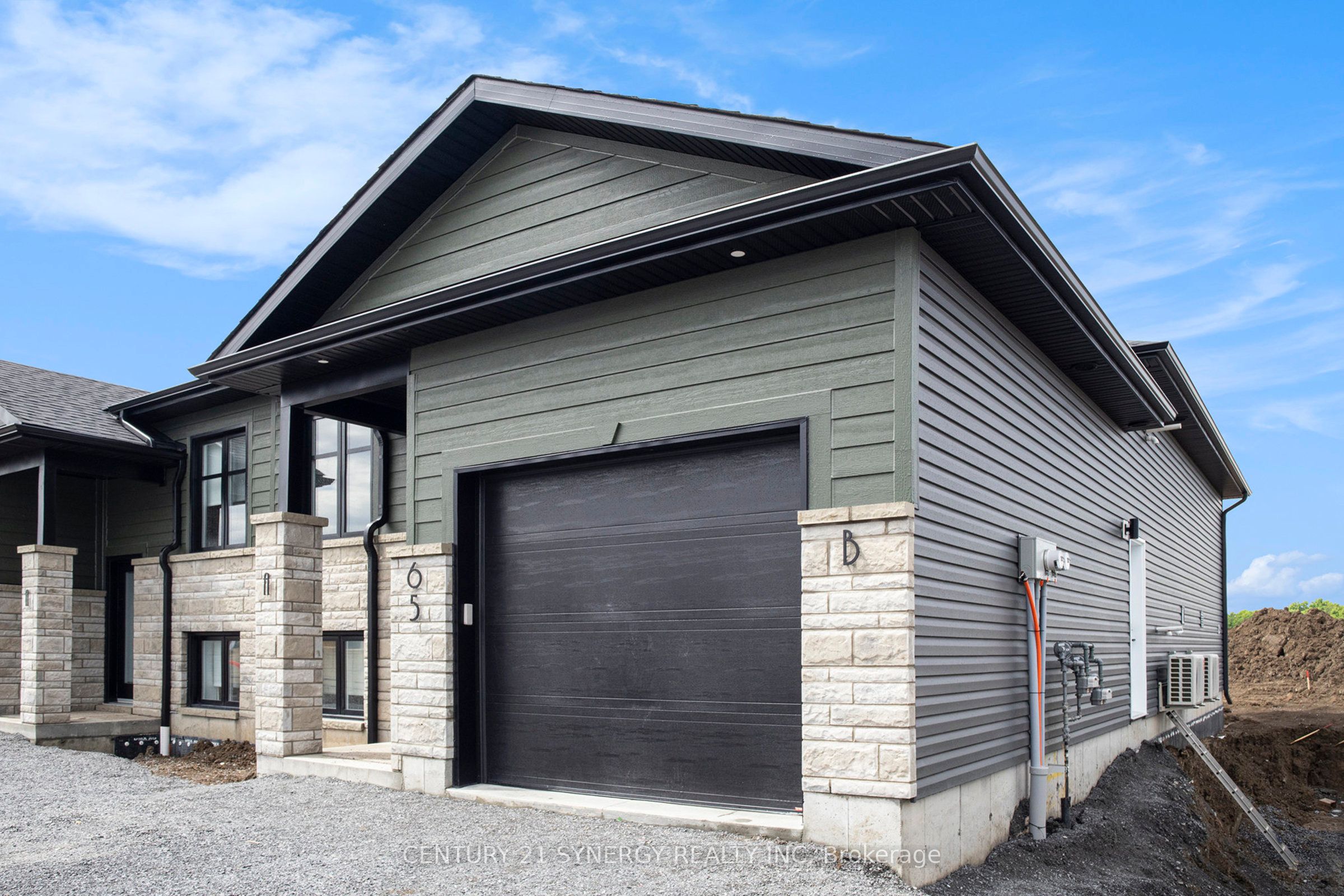 65 Helen Street A, North Stormont, ON K0A 1R0 photo 2
