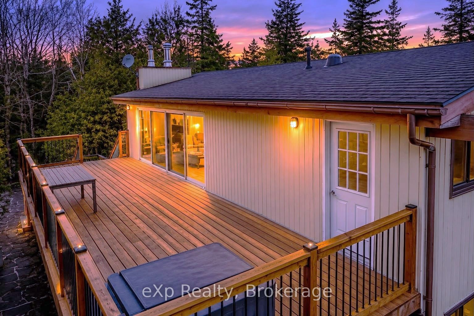 26 Elgin Street, Northern Bruce Peninsula, ON N0H 2R0 photo 3