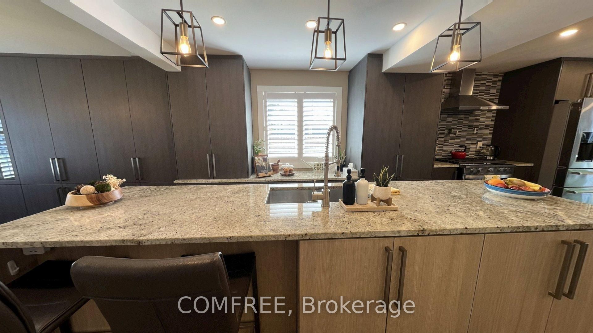 2093 Boake Street, Orleans - Cumberland and Area, ON K4A 3G2 photo 5
