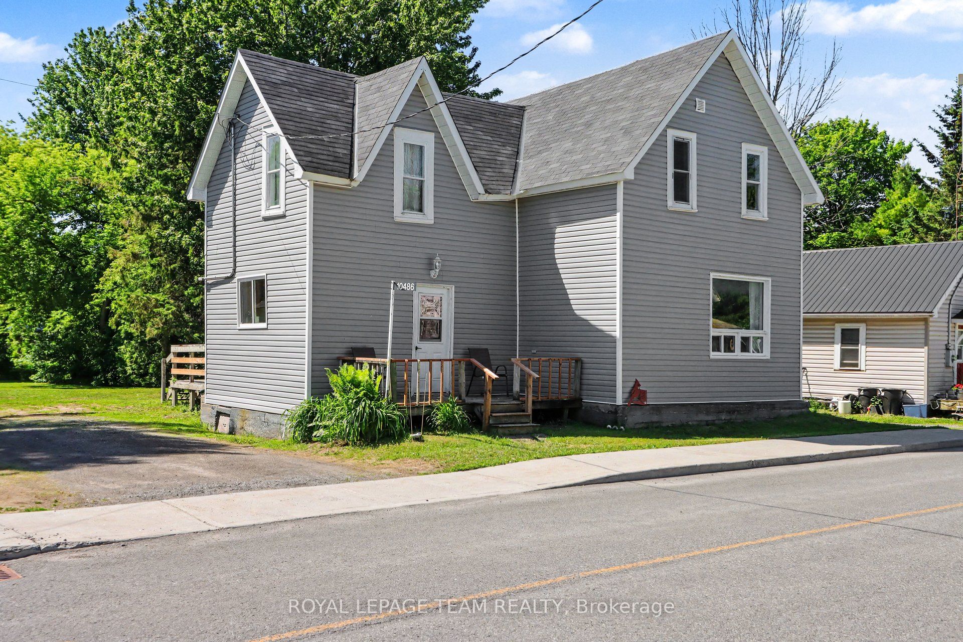 10486 Clark Road, North Dundas, ON K0E 1S0 photo 2