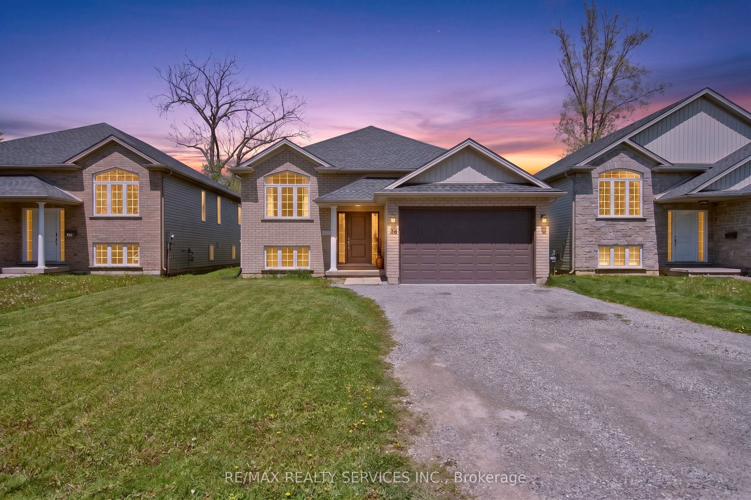 26 Trent Avenue, Welland, ON L3C 5Y2