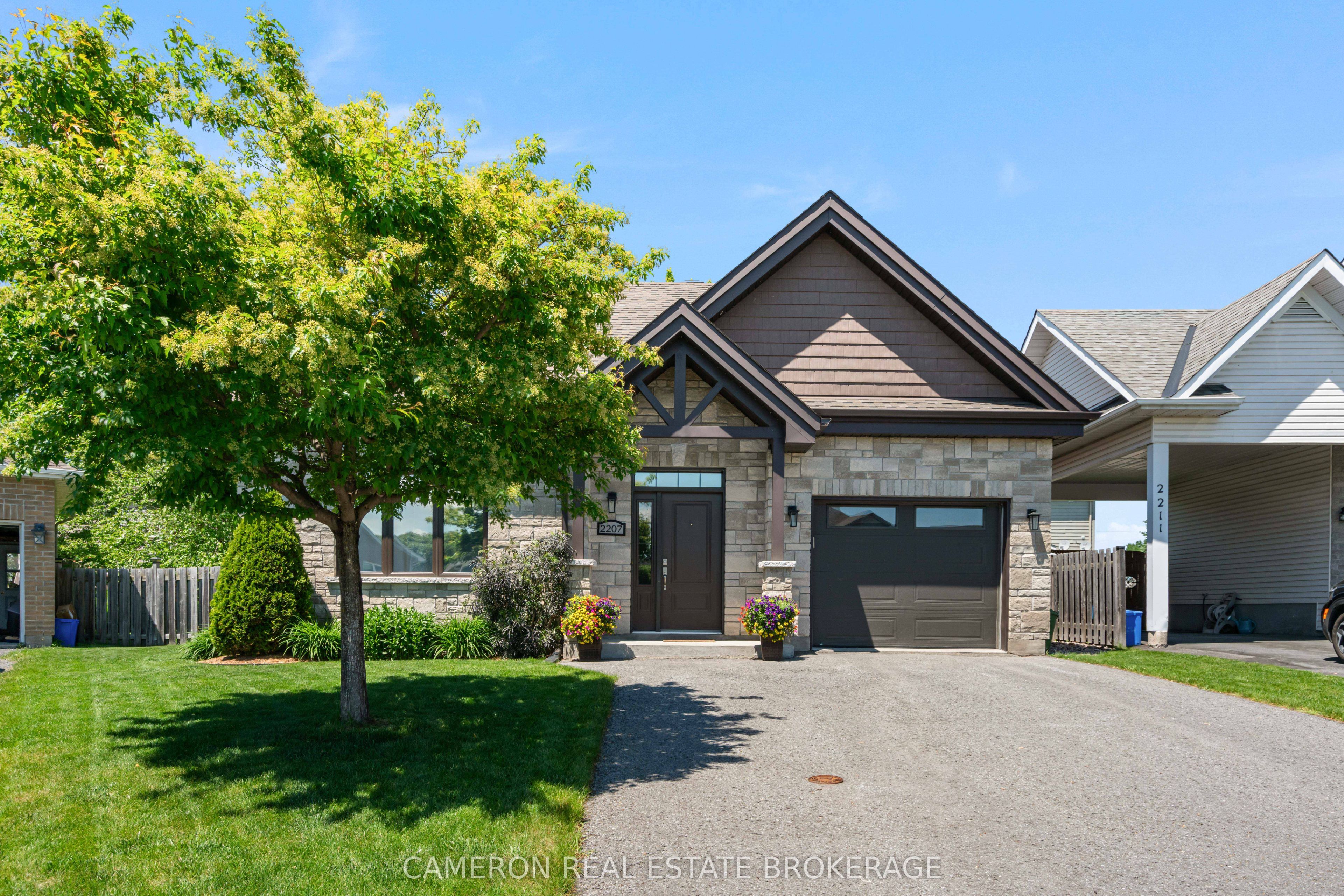 2207 Heron Court, Cornwall, ON K6H 7P5 photo 2