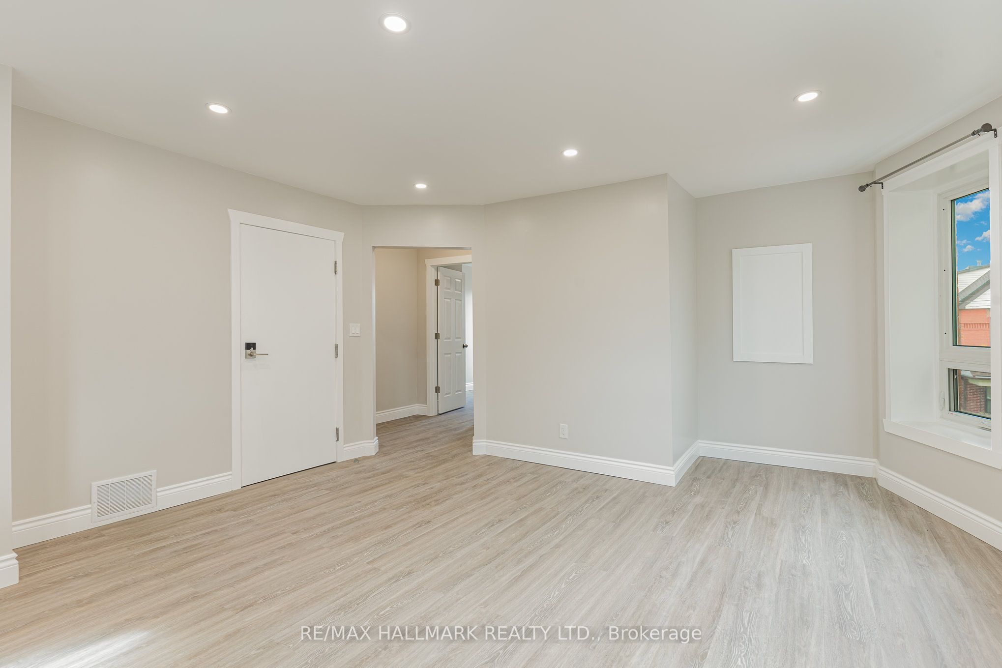291 Emerald Street N SECOND, Hamilton, ON L8L 5L2 photo 4