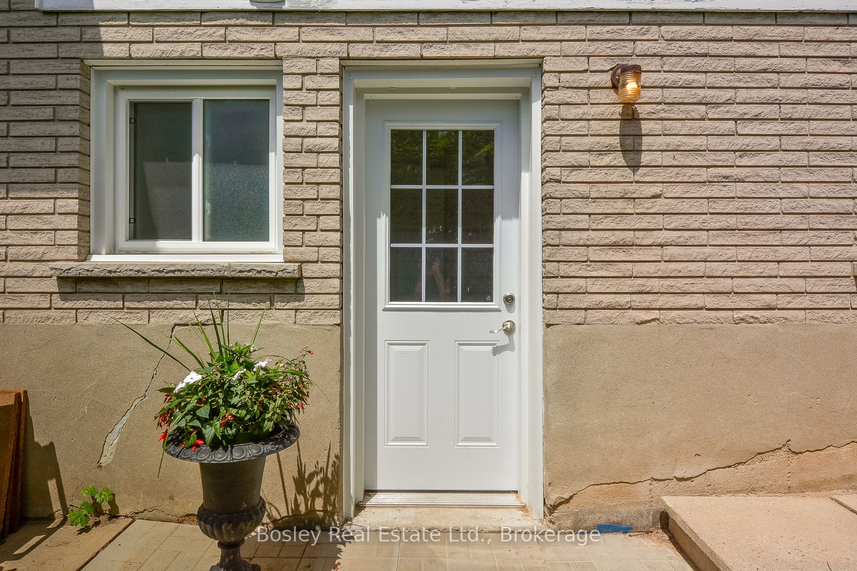 5 Algoma Drive, Guelph, ON N1E 1C8