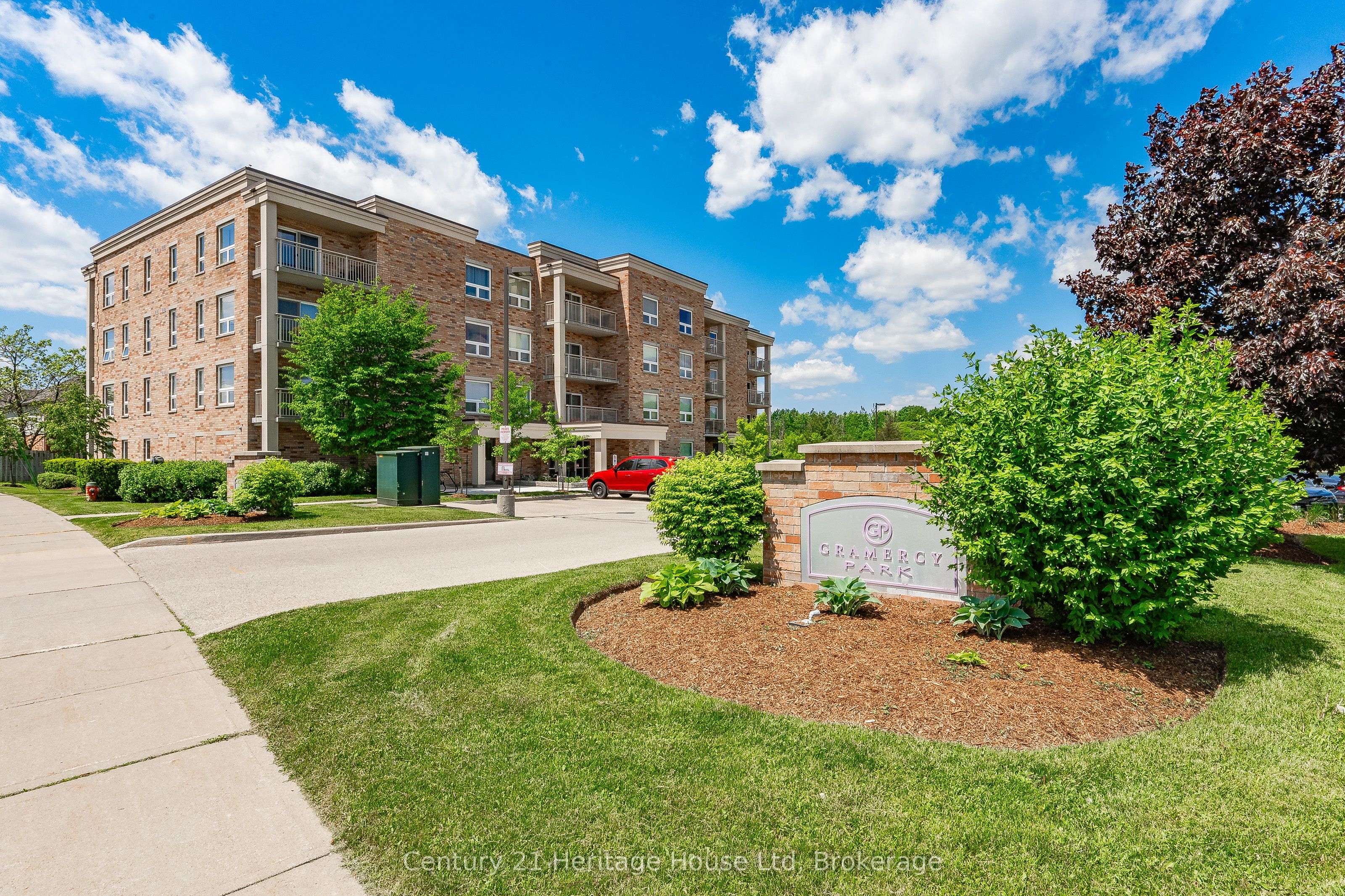 901 Paisley Road 207, Guelph, ON N1K 0A7 photo 2