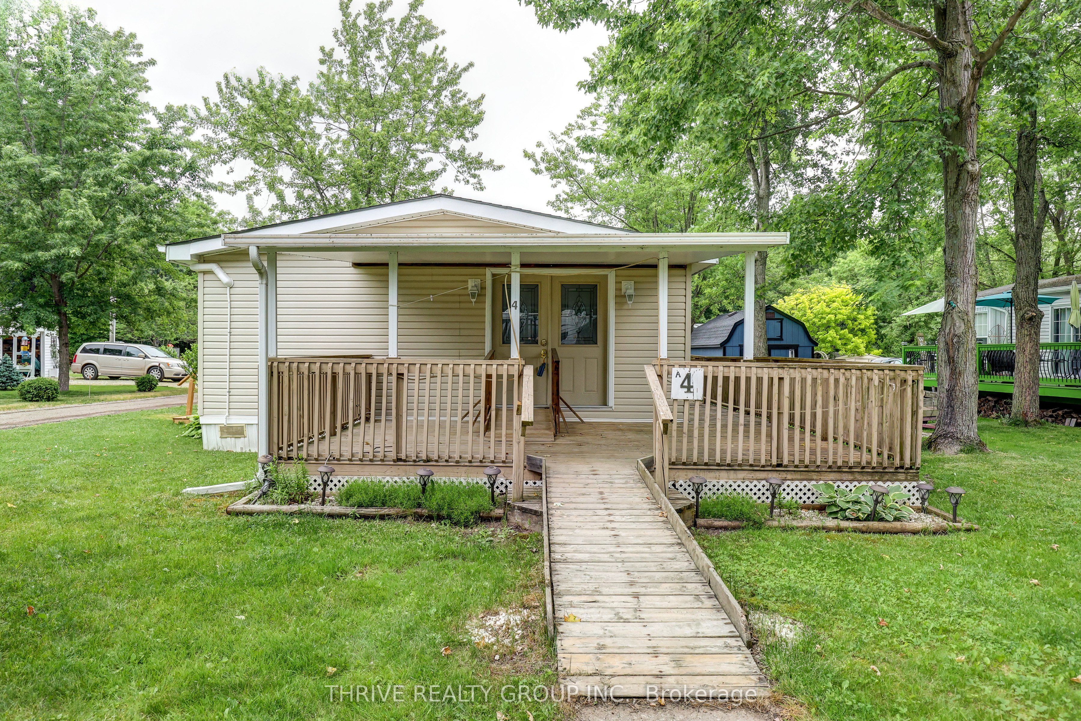 4838 Switzer Drive A4, Southwest Middlesex, ON N0L 1A0 photo 2