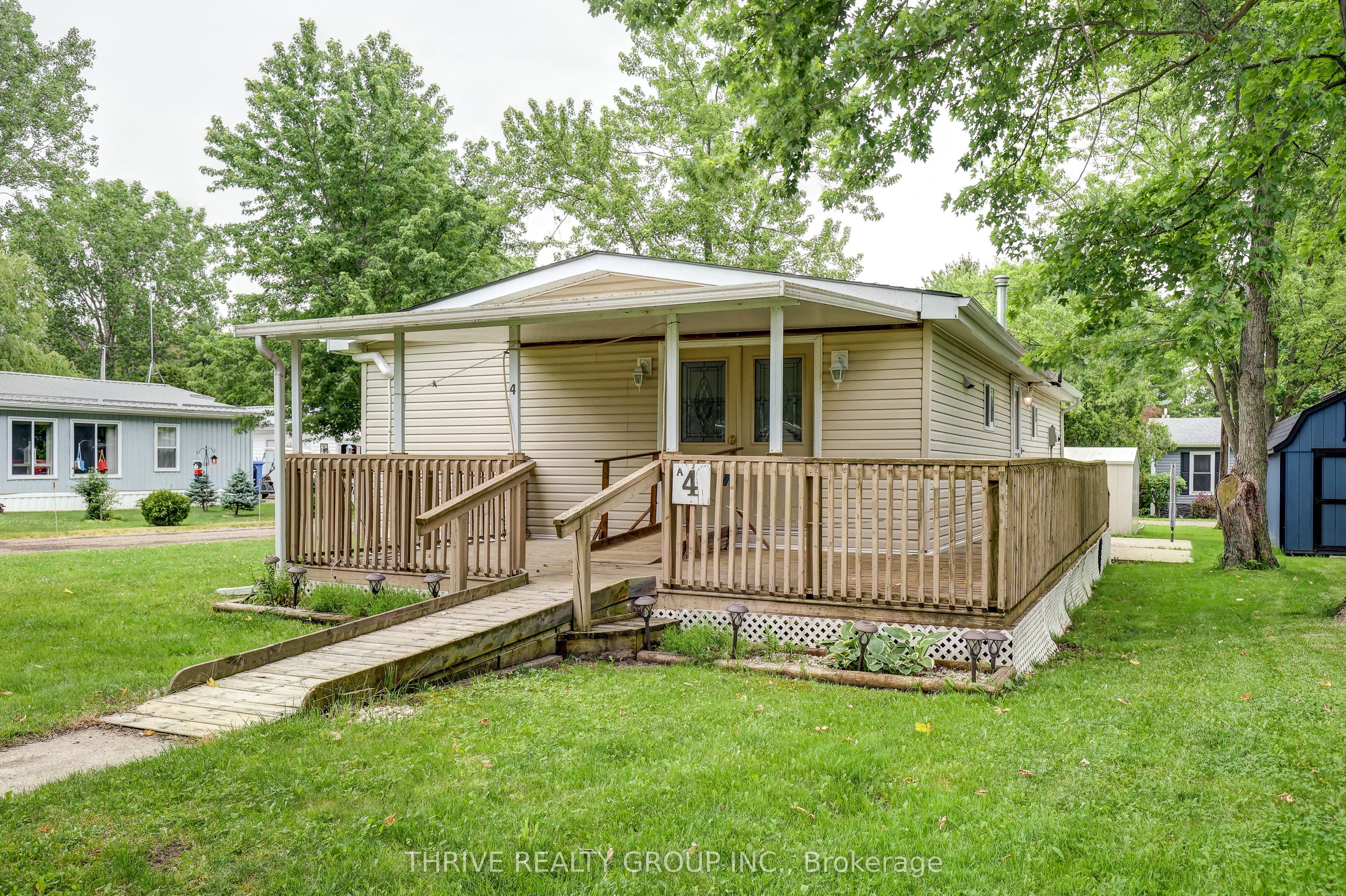 4838 Switzer Drive A4, Southwest Middlesex, ON N0L 1A0 photo 3