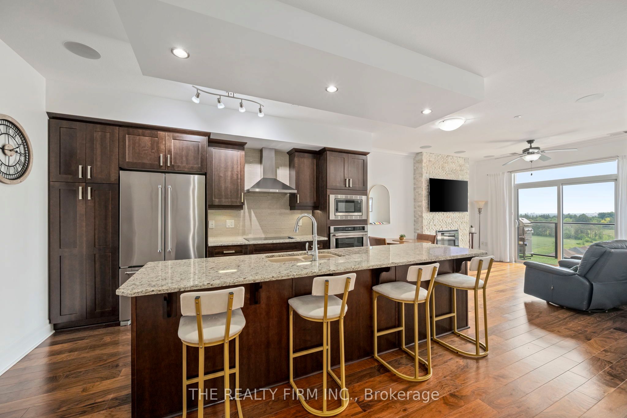 240 Villagewalk Boulevard 1303, London North, ON N6G 0P6 photo 4