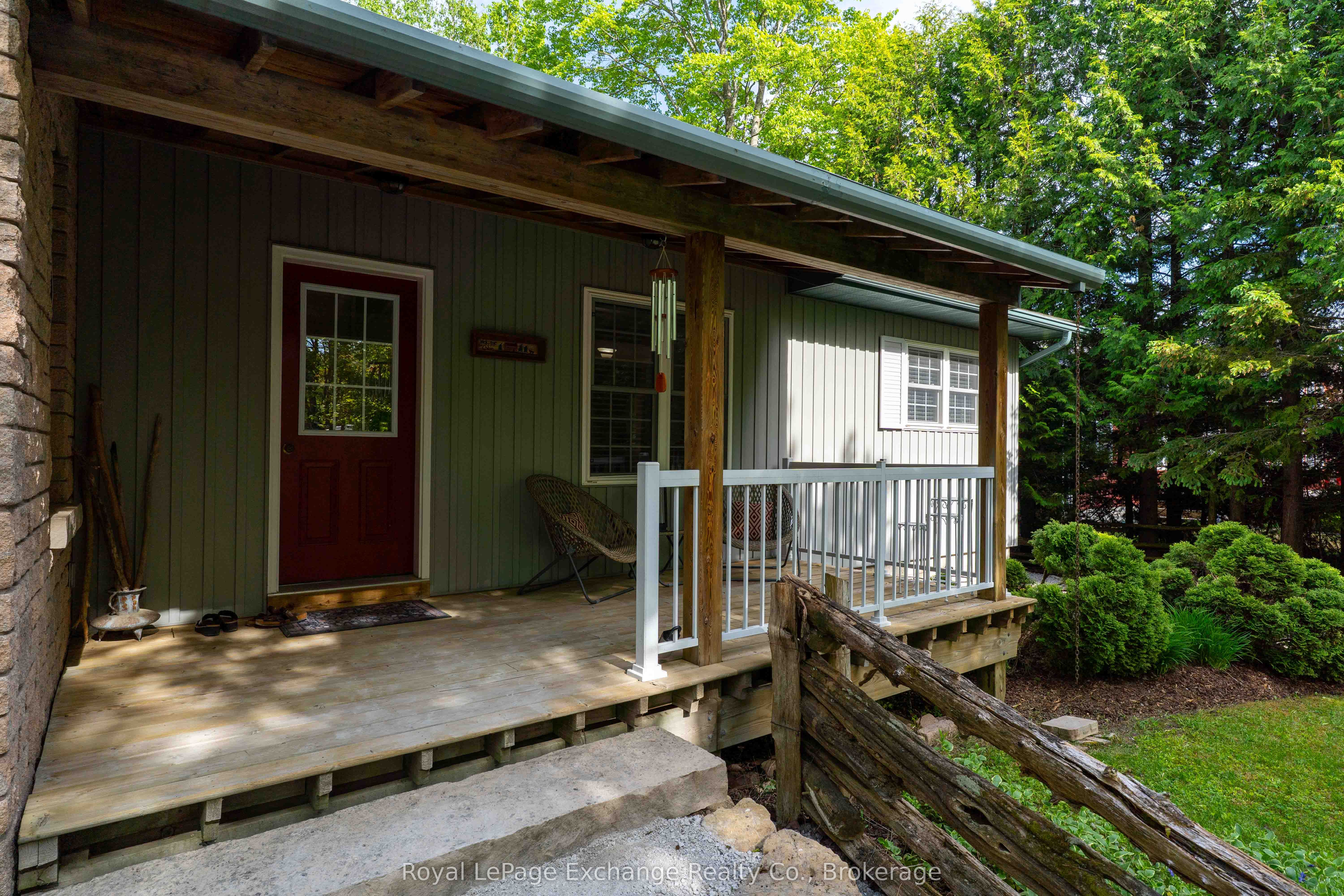 719 York Avenue N, South Bruce Peninsula, ON N0H 2G0 photo 4