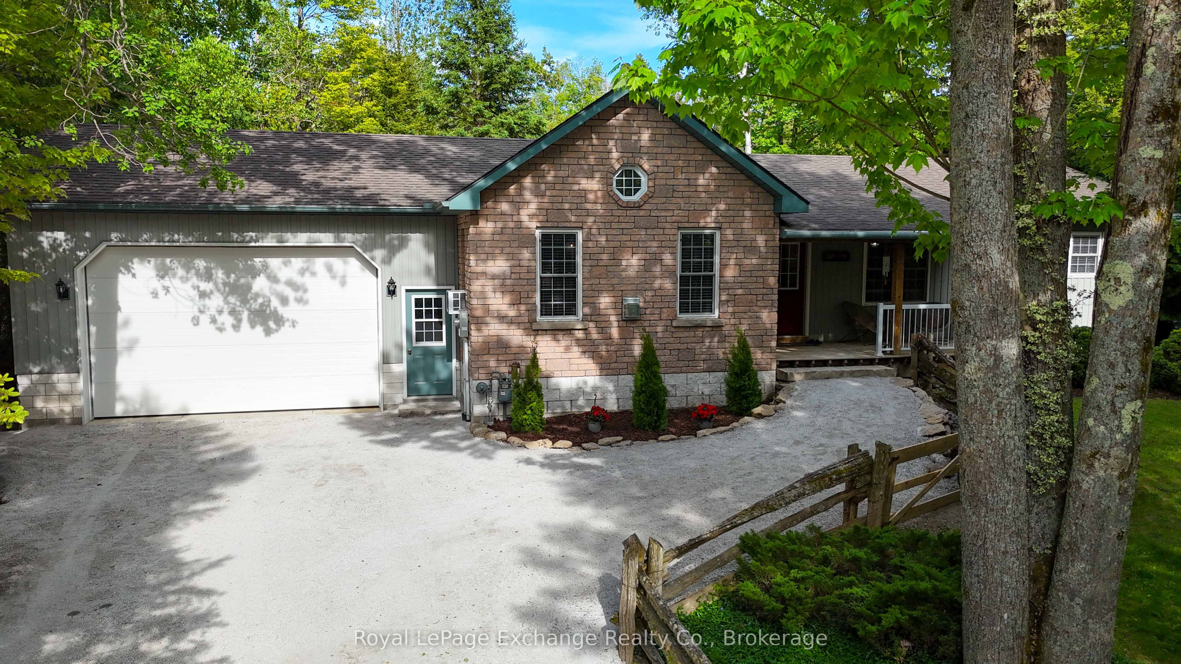 719 York Avenue N, South Bruce Peninsula, ON N0H 2G0 photo 5