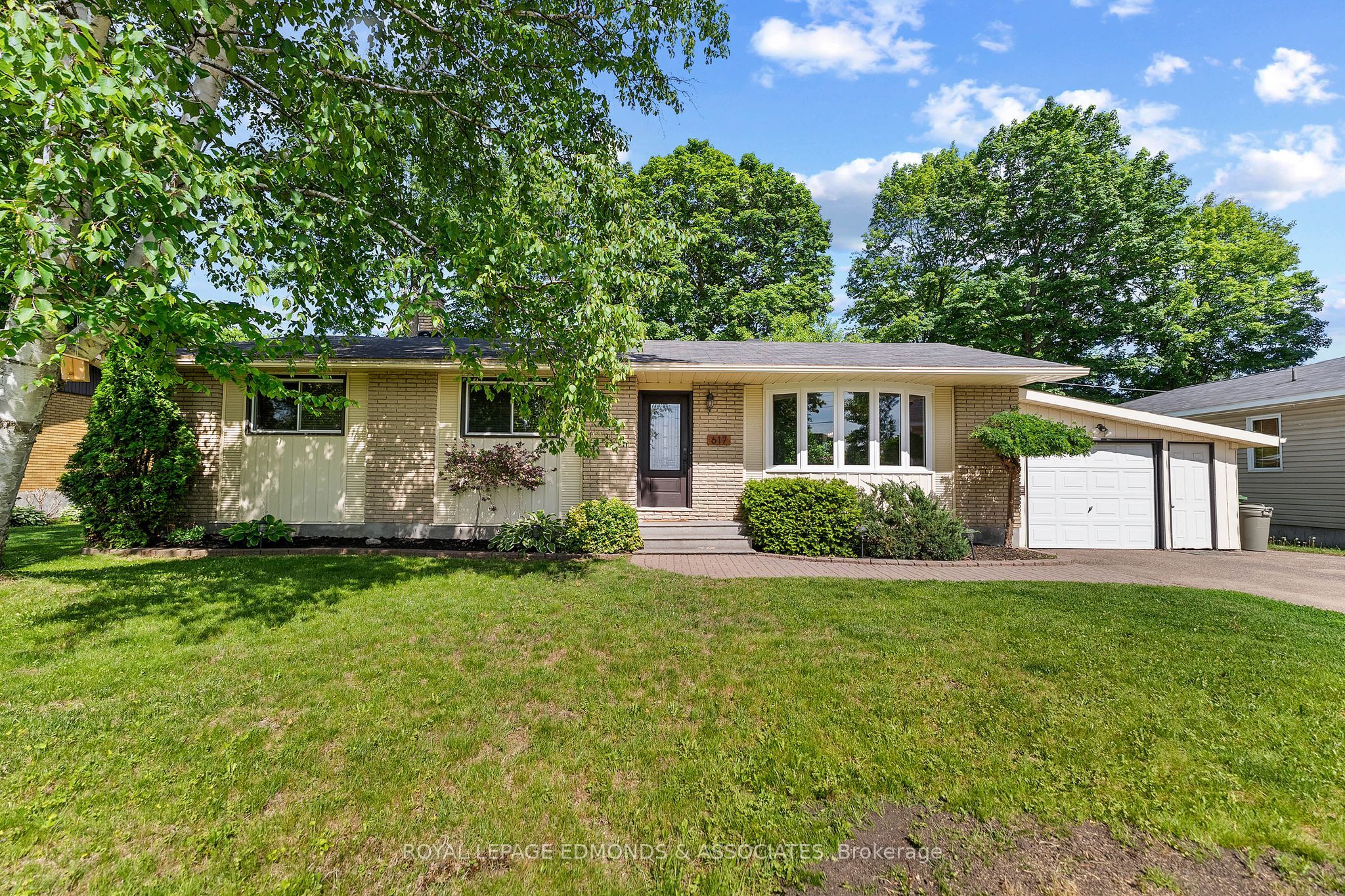 617 Cecelia Street, Pembroke, ON K8A 1T6