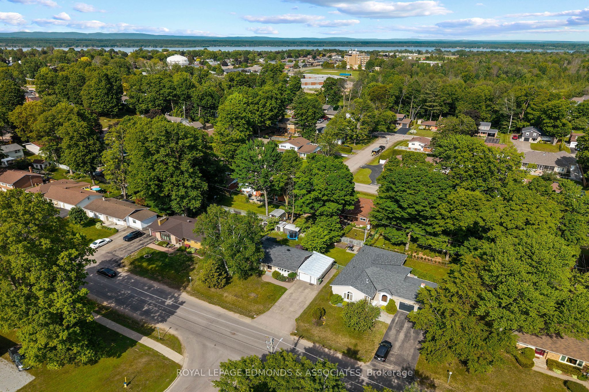 617 Cecelia Street, Pembroke, ON K8A 1T6 photo 5