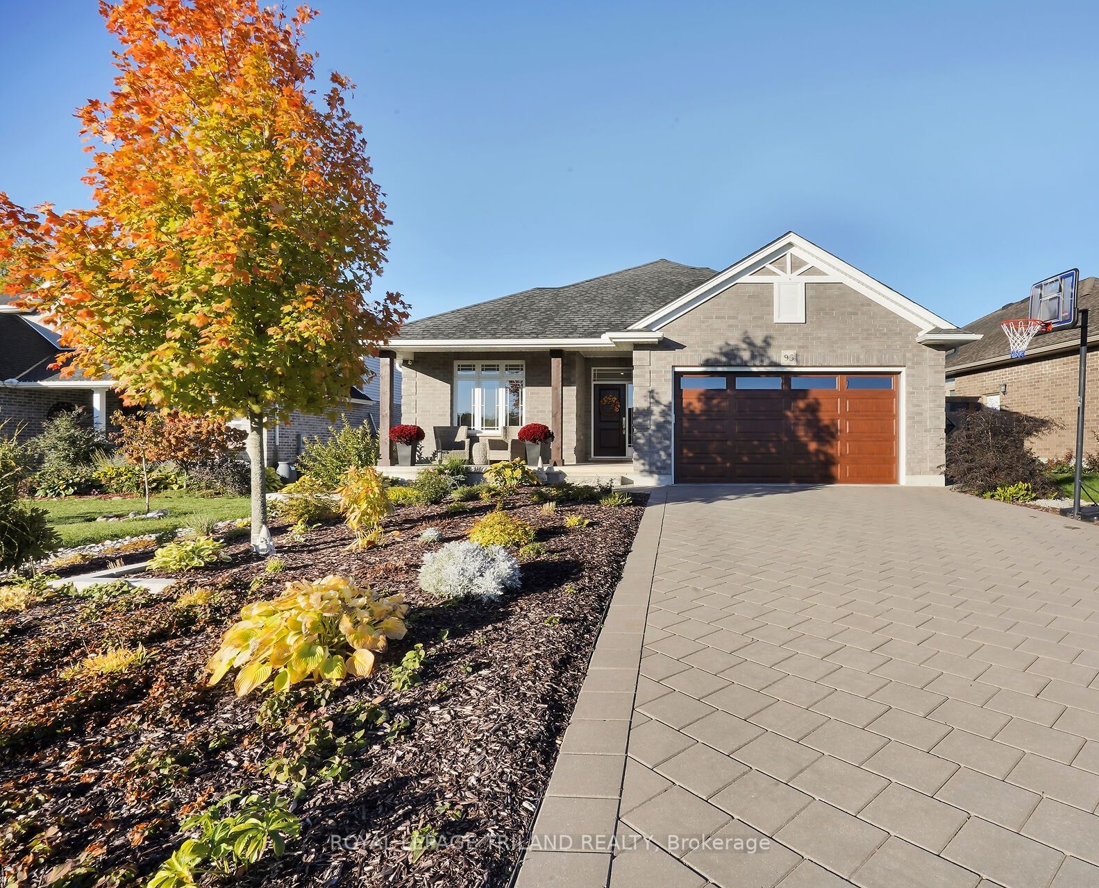 95 BROOKER Trail, Thames Centre, ON N0M 2P0 photo 2