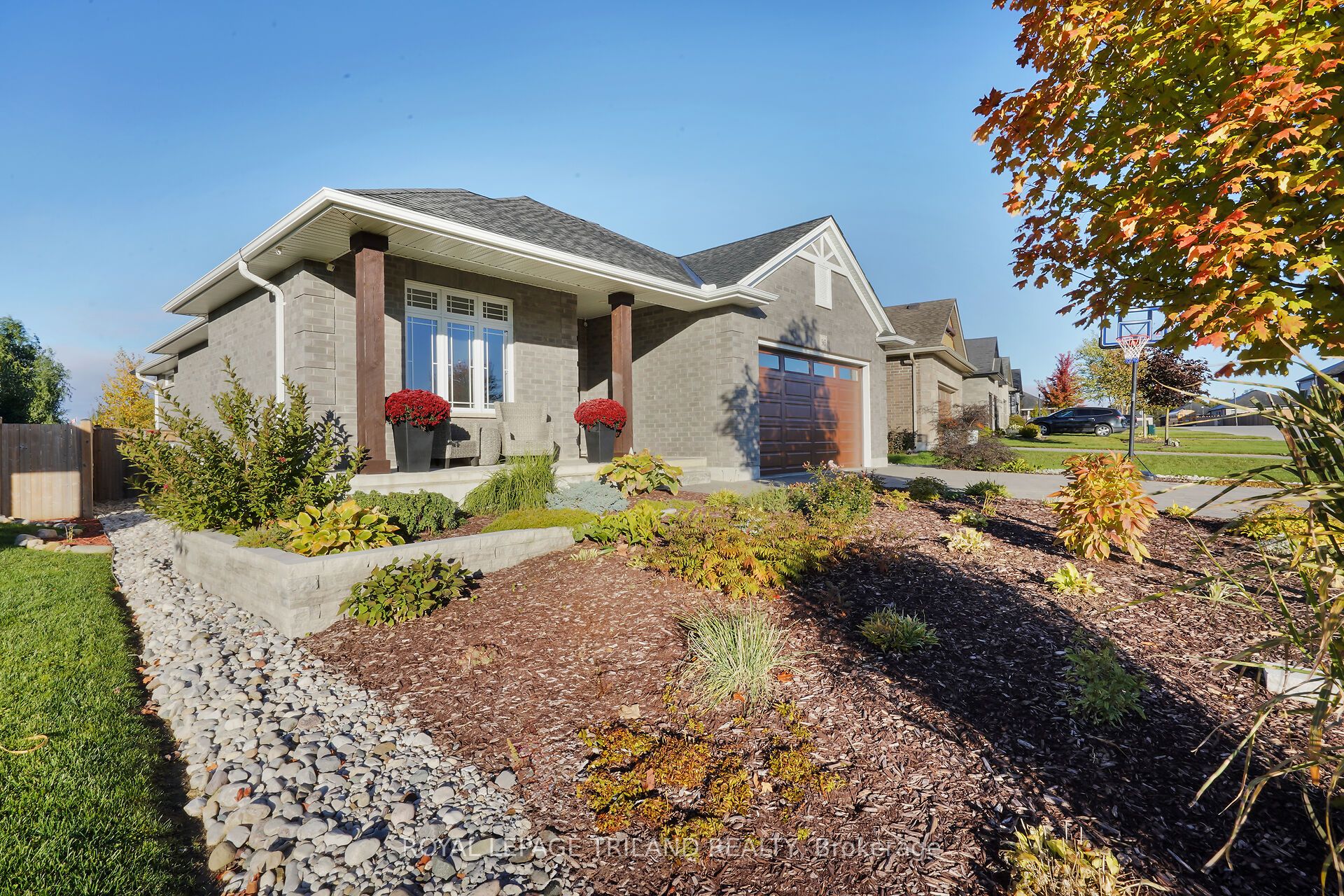 95 BROOKER Trail, Thames Centre, ON N0M 2P0 photo 3