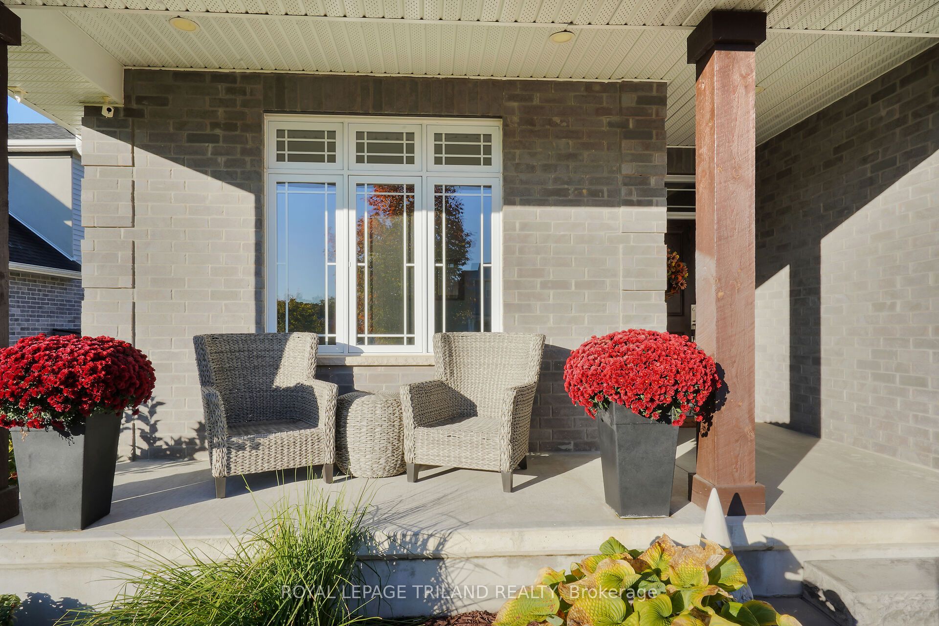 95 BROOKER Trail, Thames Centre, ON N0M 2P0 photo 4