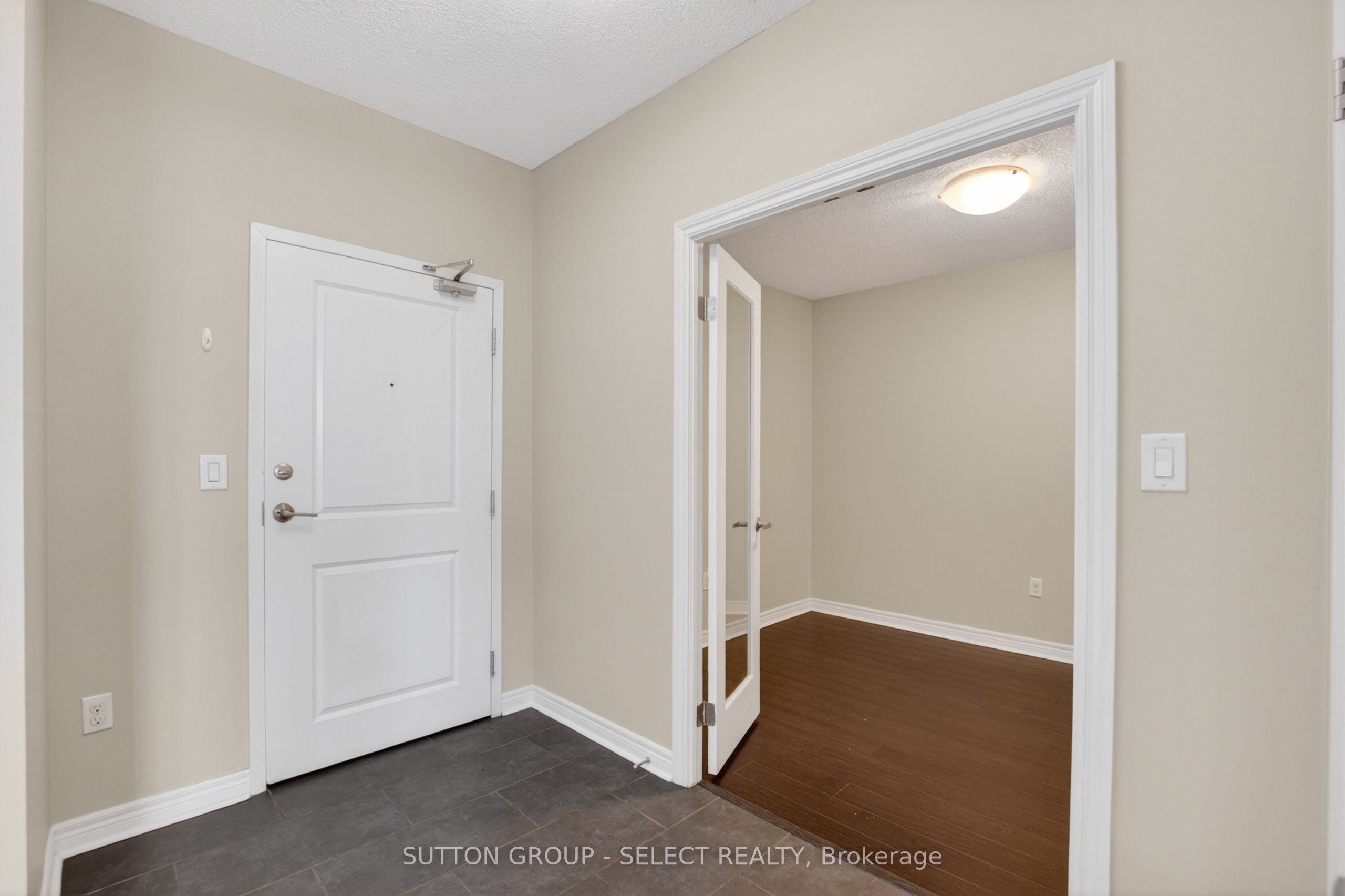 330 Ridout Street N 1705, London East, ON N6C 3Z3 photo 2